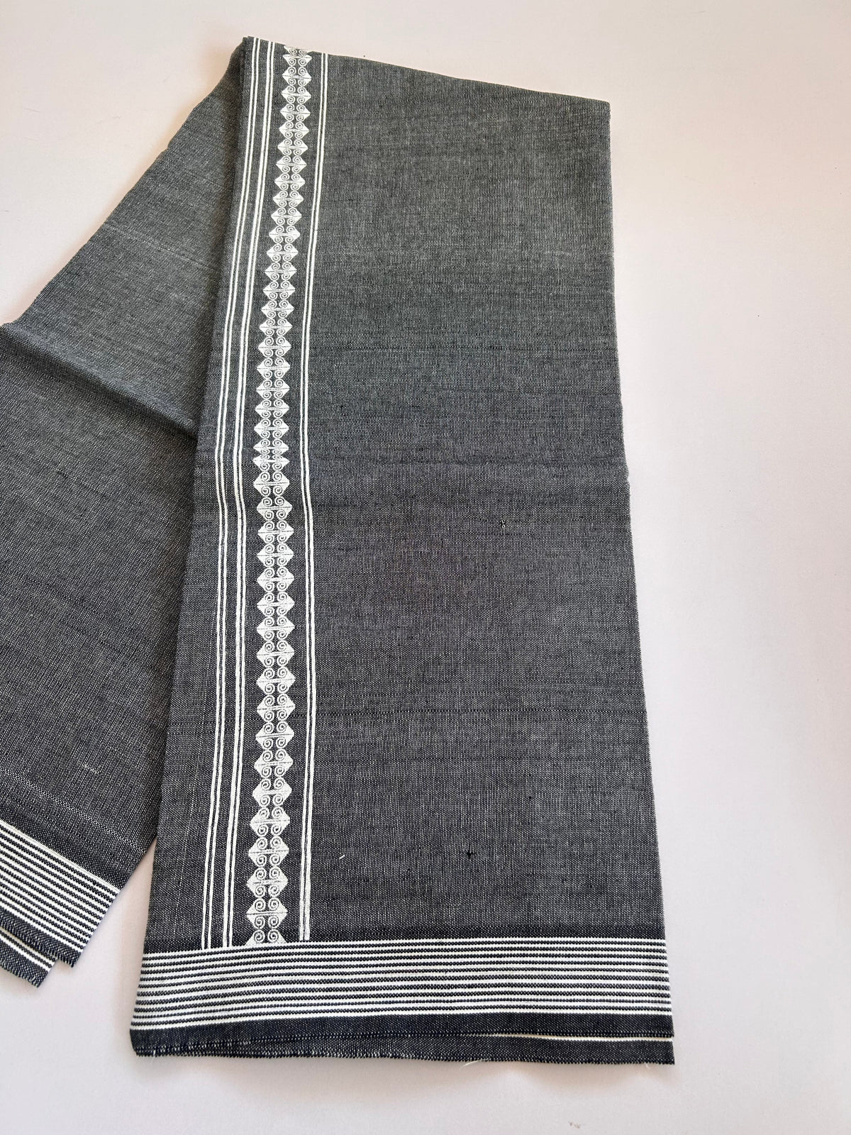 Single Kaily / Lungi - Kaitharikada - Mixed Cotton - 2/40s twisted - 2 inch White Printed Design Kara With White & Black Colour Body (2 meter / 4 muzham) - 19 KK8089 SAT