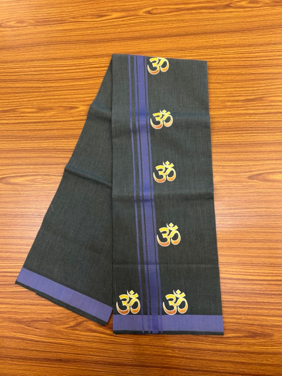 21% Discount ! Kaitharikada Pure Cotton - Single Kaily / Lungi -(40s)- 1.25 inch Dark Lavender Striped Ohm Printed Design kara with Green Shaded colour body  (2 meter / 4 muzham) - 6 KK8033 GAN