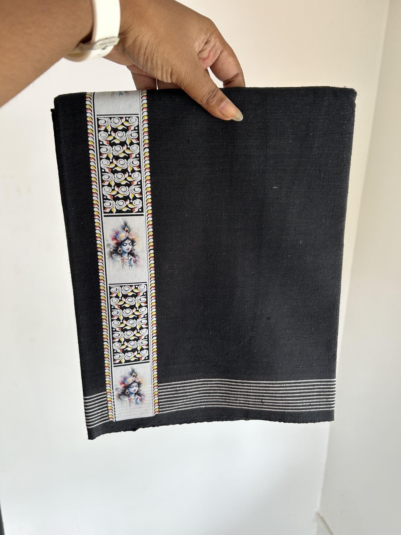 Kaitharikada - Single Kaily / Lungi - Mixed Cotton - 40s twisted - 1.75 inch Multi Colour Krishna Printed Design Kara with Black colour body (2 meter / 4 muzham) - 28 KK8058 GAN