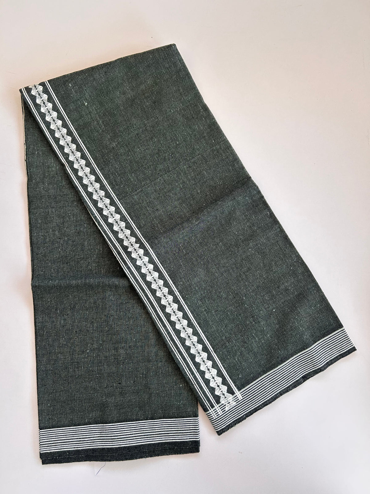 Single Kaily / Lungi - Kaitharikada - Mixed Cotton - 2/40s twisted - 2 inch White Printed Design Kara With Green & Black Colour Body (2 meter / 4 muzham) - 21 KK8089 SAT