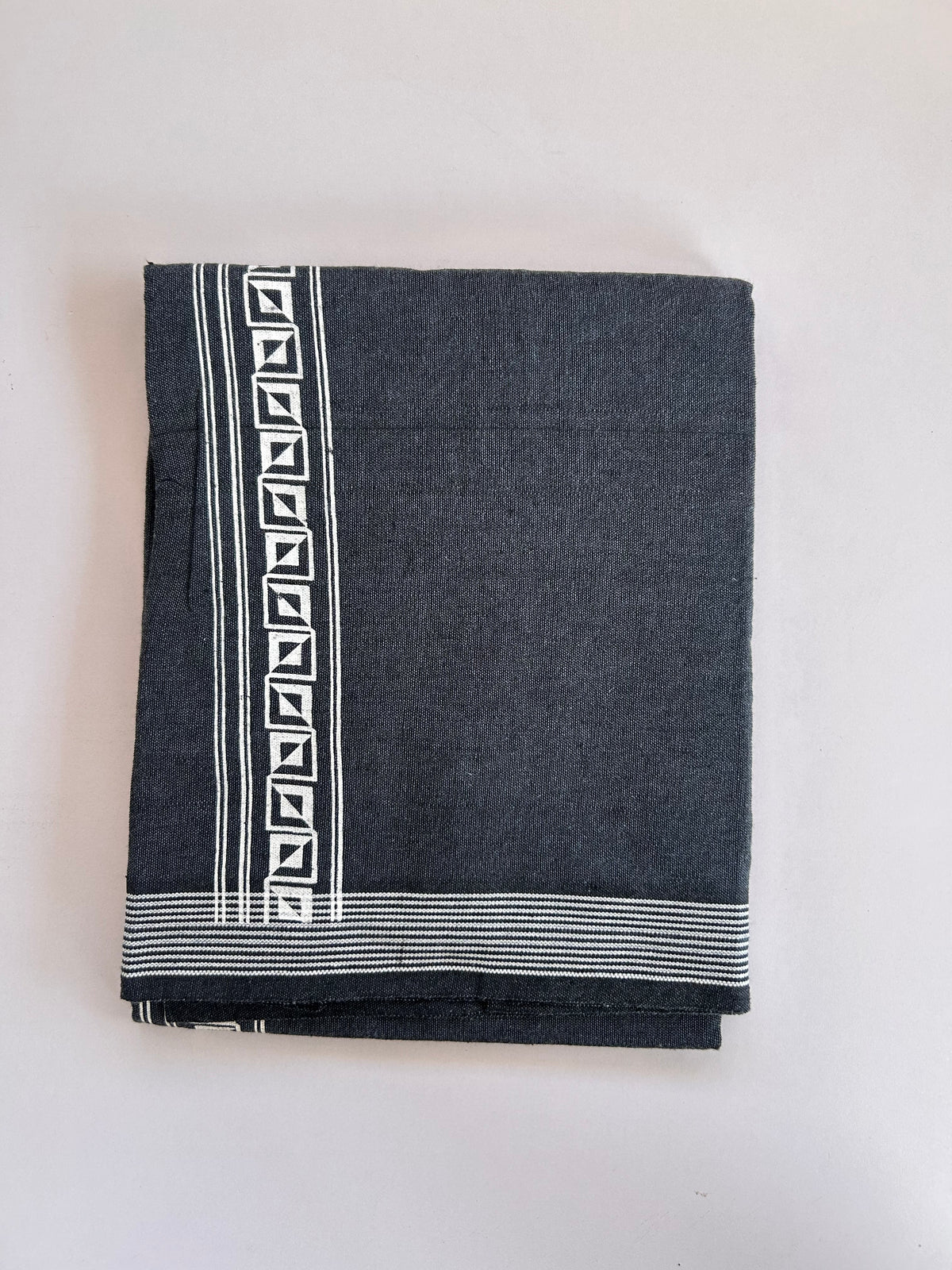 Single Kaily / Lungi - Kaitharikada - Mixed Cotton - 2/40s twisted - 2 inch White Printed Design Kara With Blue Grey & Black Colour Body (2 meter / 4 muzham) - 4 KK8089 SAT