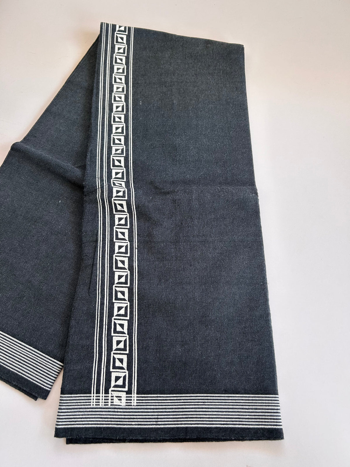 Single Kaily / Lungi - Kaitharikada - Mixed Cotton - 2/40s twisted - 2 inch White Printed Design Kara With Blue Grey & Black Colour Body (2 meter / 4 muzham) - 4 KK8089 SAT