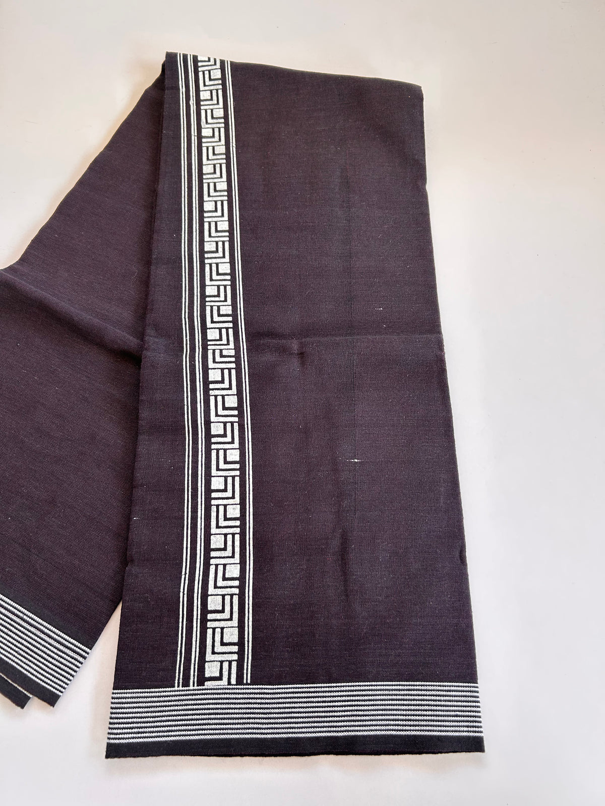 Single Kaily / Lungi - Kaitharikada - Mixed Cotton - 2/40s twisted - 2 inch White Printed Design Kara With Dark Burgandy & Black Colour Body (2 meter / 4 muzham) - 7 KK8089 SAT