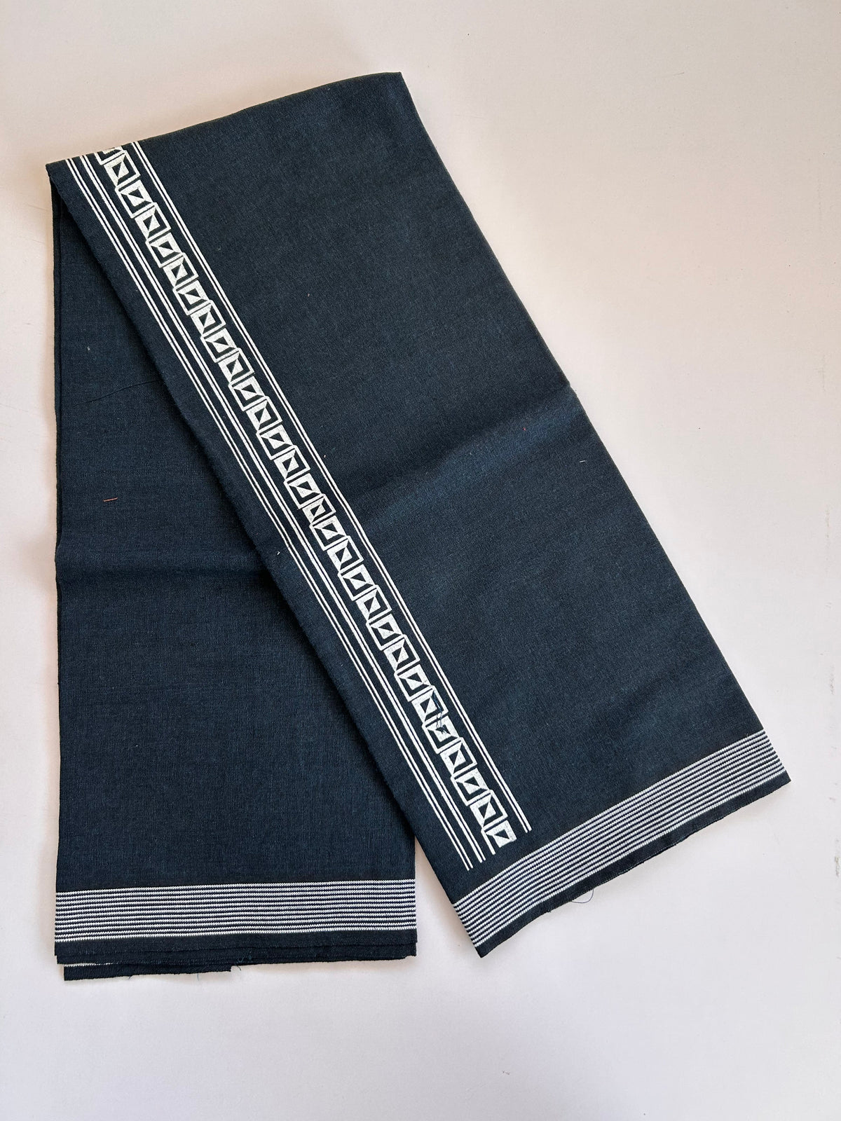 Single Kaily / Lungi - Kaitharikada - Mixed Cotton - 2/40s twisted - 2 inch White Printed Design Kara With Peacock Blue & Black Colour Body (2 meter / 4 muzham) - 2 KK8089 SAT