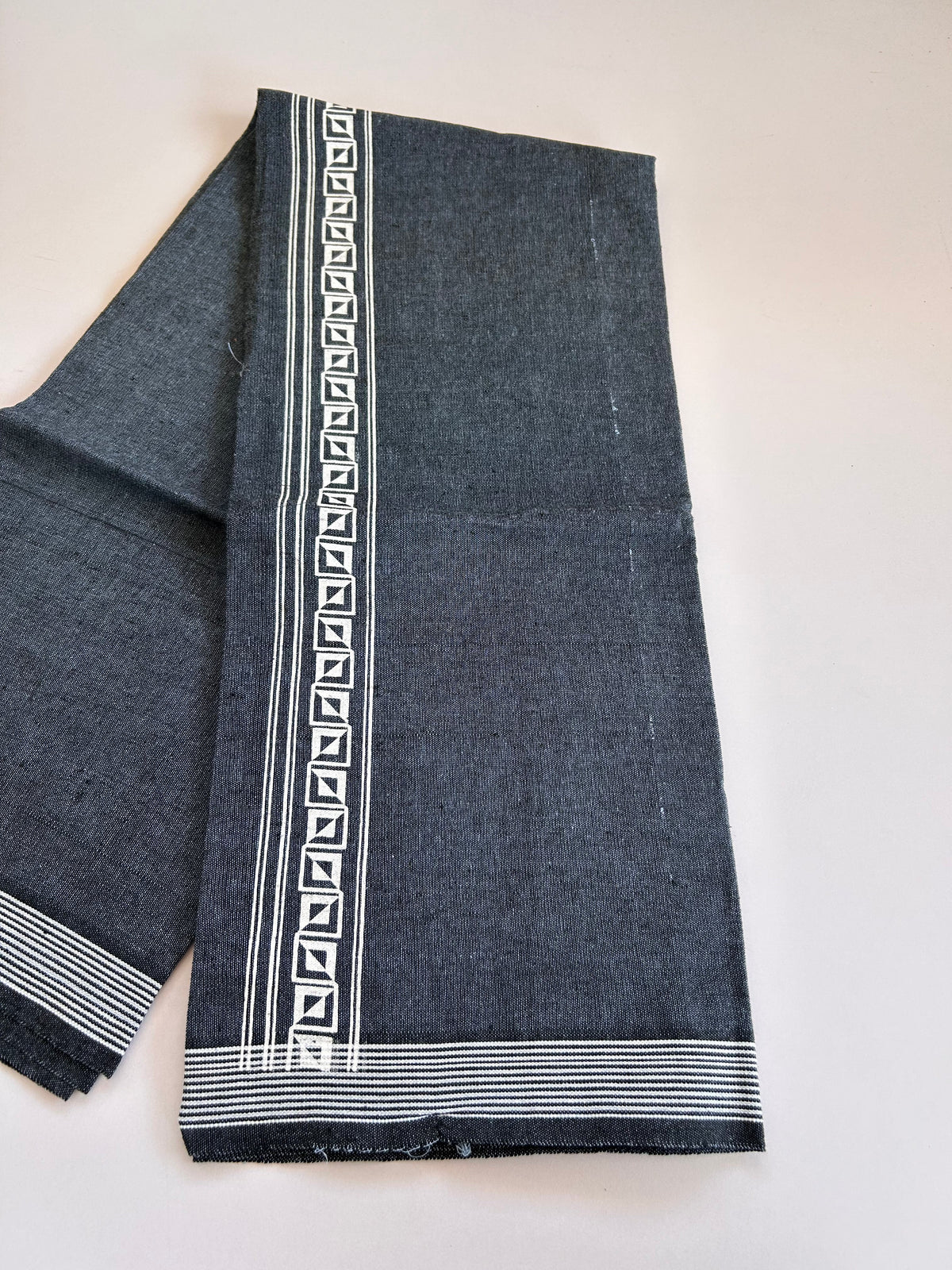 Single Kaily / Lungi - Kaitharikada - Mixed Cotton - 2/40s twisted - 2 inch White Printed Design Kara With Ash Blue & Black Colour Body (2 meter / 4 muzham) - 3 KK8089 SAT