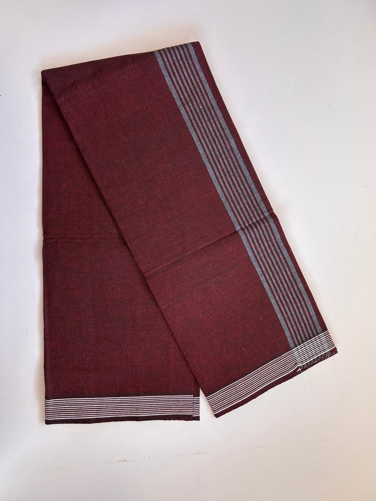 Kaitharikada - Single Kaily / Lungi - Mixed Cotton - (2/40s) twisted - 2.25 inch White Striped kara with Maroon & Black Shaded colour body (2 meter / 4 muzham) - 8 KK8089 SAT