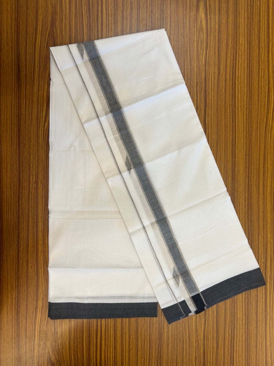 20% Discount ! Kaitharikada Balaramapuram 100% Cotton Pure White Double Mundu/Dothi - 100x80 - 1.5 inch Black & Silver Kasav Design Kara 4 mtr (8.5 muzham) - 7 KK5270 VAS
