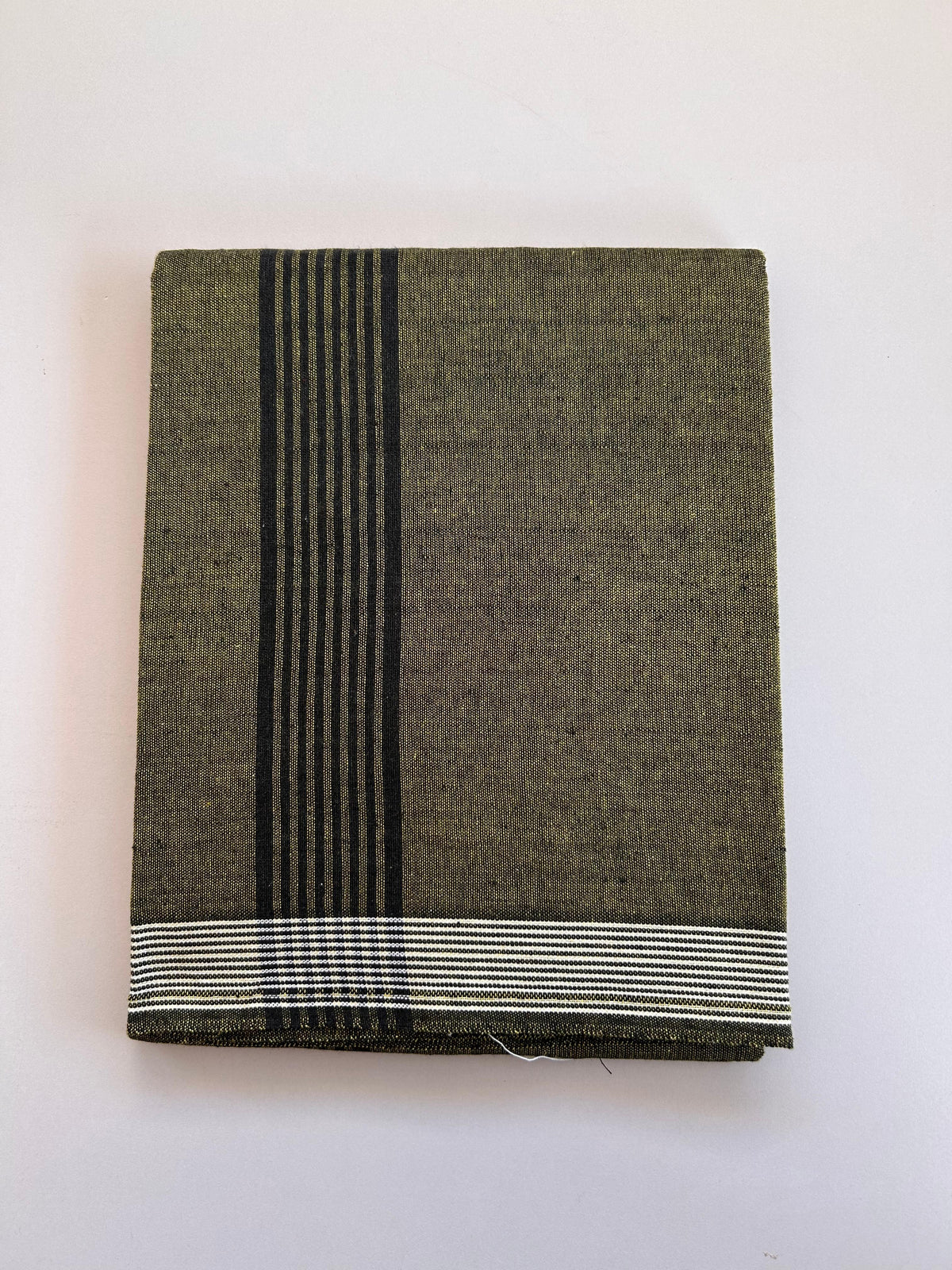 Kaitharikada - Single Kaily / Lungi - Mixed Cotton - (2/40s) twisted - 2.25 inch Black Striped kara with Royal Yellow & Black Shaded colour body (2 meter / 4 muzham) - 10 KK8089 SAT