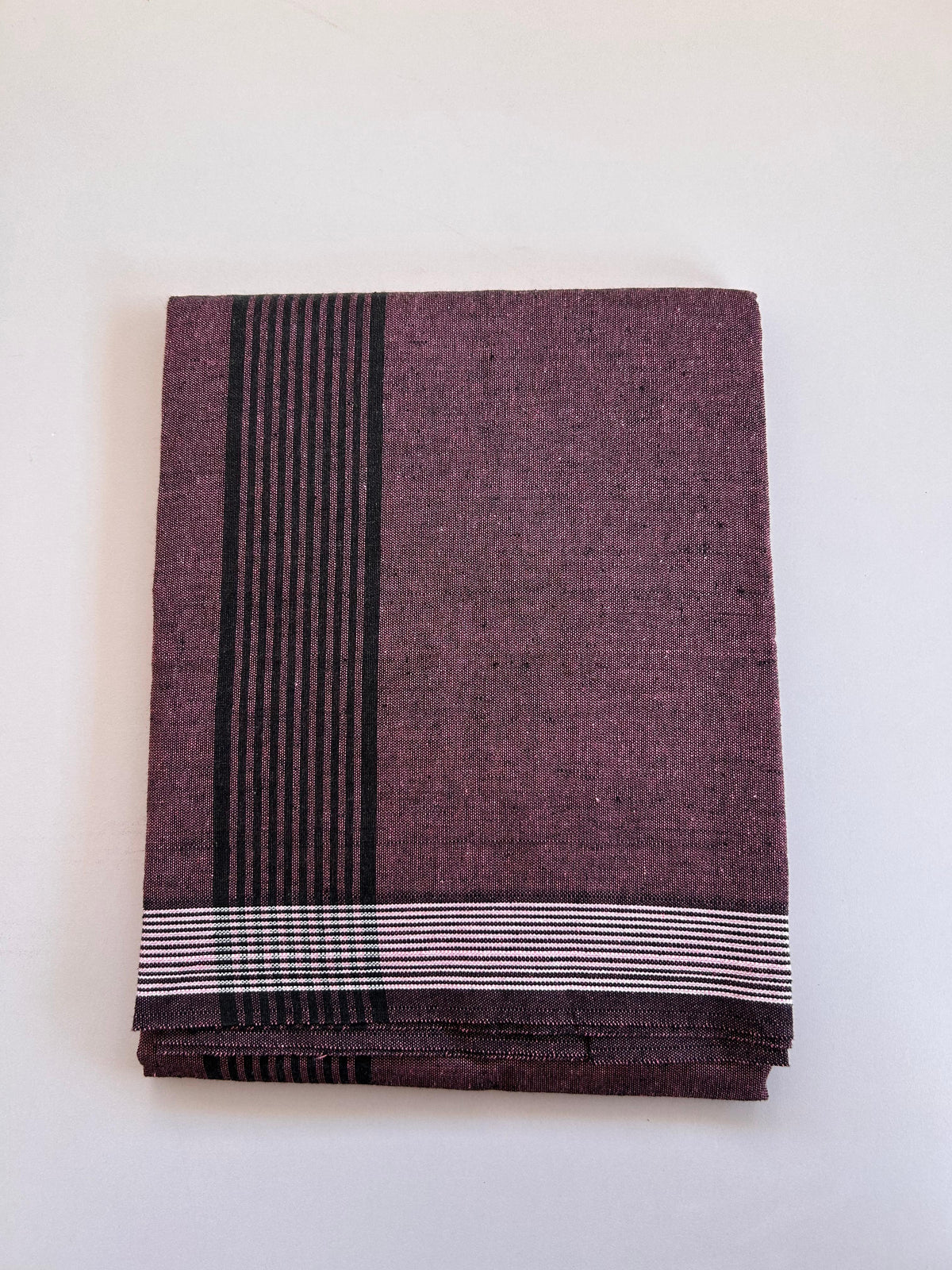 Kaitharikada - Single Kaily / Lungi - Mixed Cotton - (2/40s) twisted - 2.25 inch Black Striped kara with Dusty Pink & Black Shaded colour body (2 meter / 4 muzham) - 14 KK8089 SAT