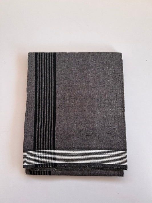 Kaitharikada - Single Kaily / Lungi - Mixed Cotton - (2/40s) twisted - 2.25 inch Black Striped kara with Light Pink & Black Shaded colour body (2 meter / 4 muzham) - 15 KK8089 SAT