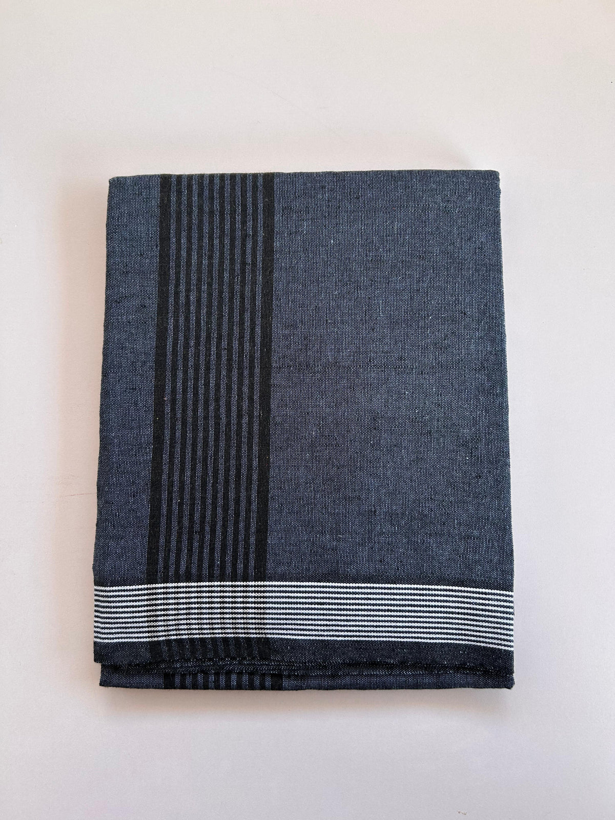 Kaitharikada - Single Kaily / Lungi - Mixed Cotton - (2/40s) twisted - 2.75 inch Black Striped kara with Ash Blue & Black Shaded colour body (2 meter / 4 muzham) - 16 KK8089 SAT