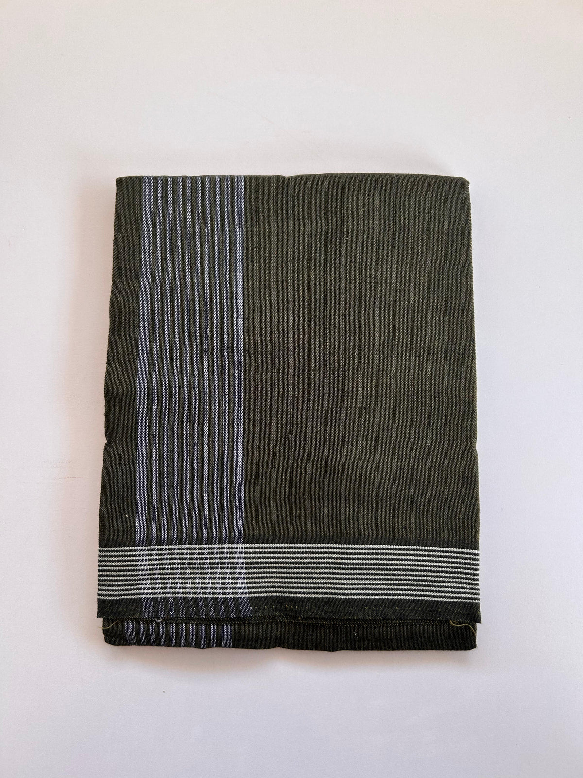 Kaitharikada - Single Kaily / Lungi - Mixed Cotton - (2/40s) twisted - 2.5 inch White Striped kara with Sage Green & Black Shaded colour body (2 meter / 4 muzham) - 19 KK8089 SAT