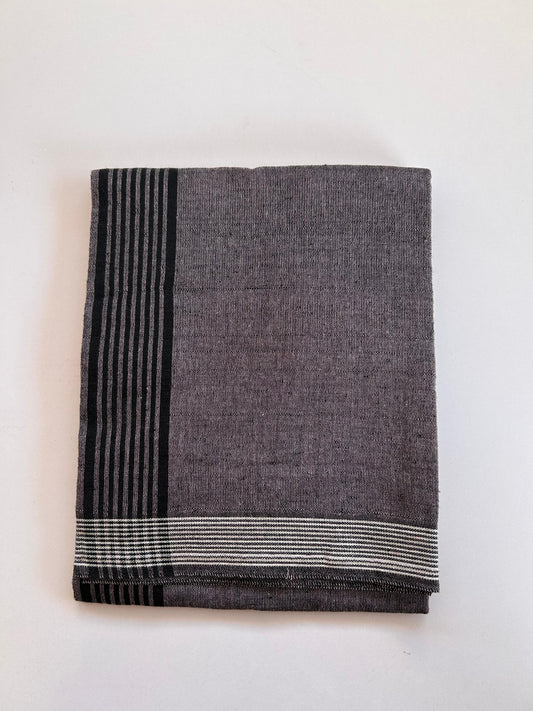 Kaitharikada - Single Kaily / Lungi - Mixed Cotton - (2/40s) twisted - 2.5 inch Black Striped kara with Light Rose & Black Shaded colour body (2 meter / 4 muzham) - 20 KK8089 SAT