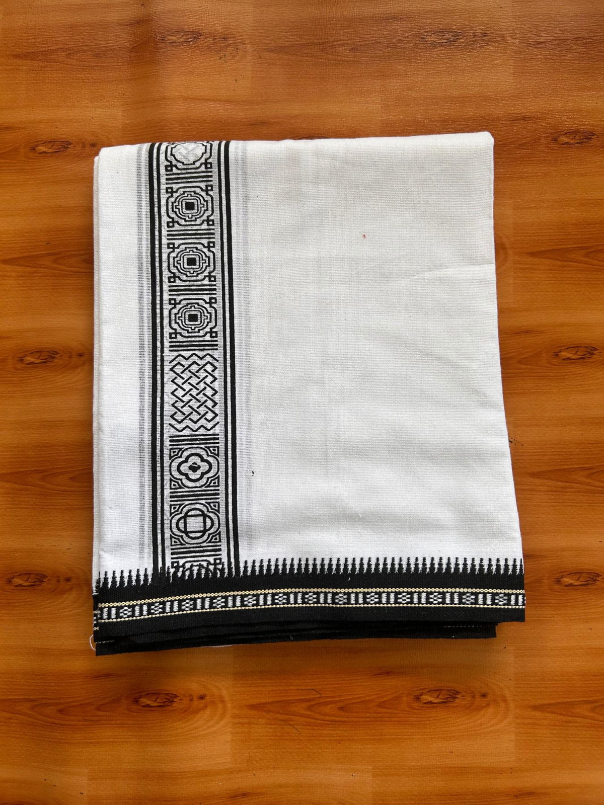 Single Kaily / Lungi - Kaitharikada - Mixed Cotton - 40s twisted - 2 inch Black Printed Design Kara With White Colour Body (2 meter / 4 muzham) -  49 KK8088 SAT