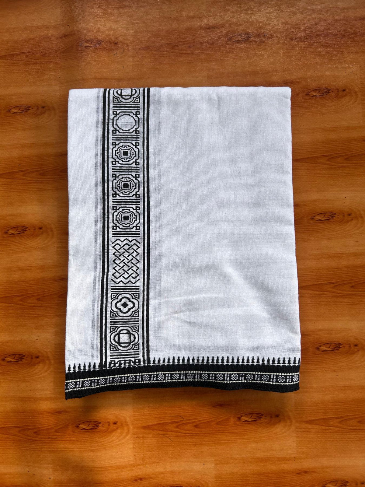 Single Kaily / Lungi - Kaitharikada - Mixed Cotton - 40s twisted - 2 inch Black Printed Design Kara With White Colour Body (2 meter / 4 muzham) -  50 KK8088 SAT