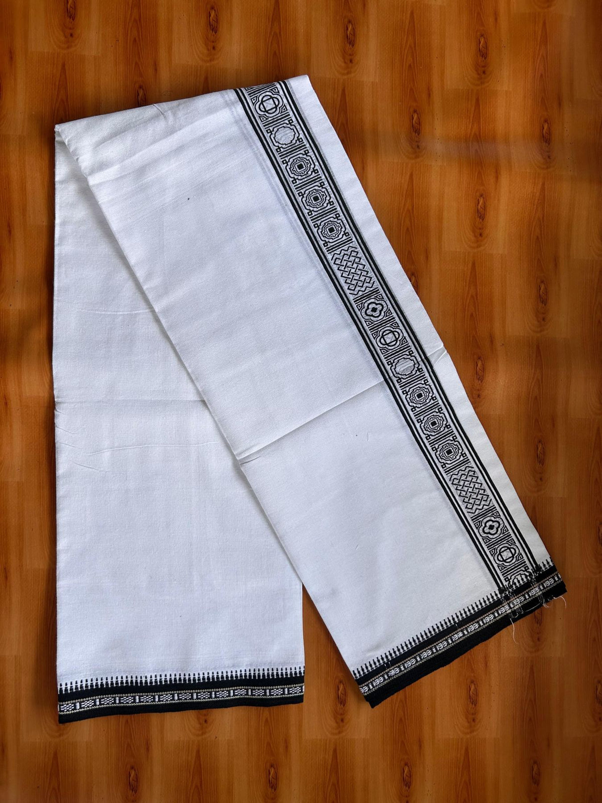 Single Kaily / Lungi - Kaitharikada - Mixed Cotton - 40s twisted - 2 inch Black Printed Design Kara With White Colour Body (2 meter / 4 muzham) -  51 KK8088 SAT