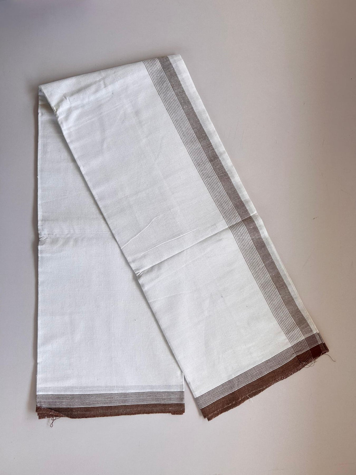 Kaitharikada - Single Kaily / Lungi - Mixed Cotton - (2/40s) twisted - 1.75 inch Brown Shaded Striped kara with White body (2 meter / 4 muzham) - 38 KK8088 SAT
