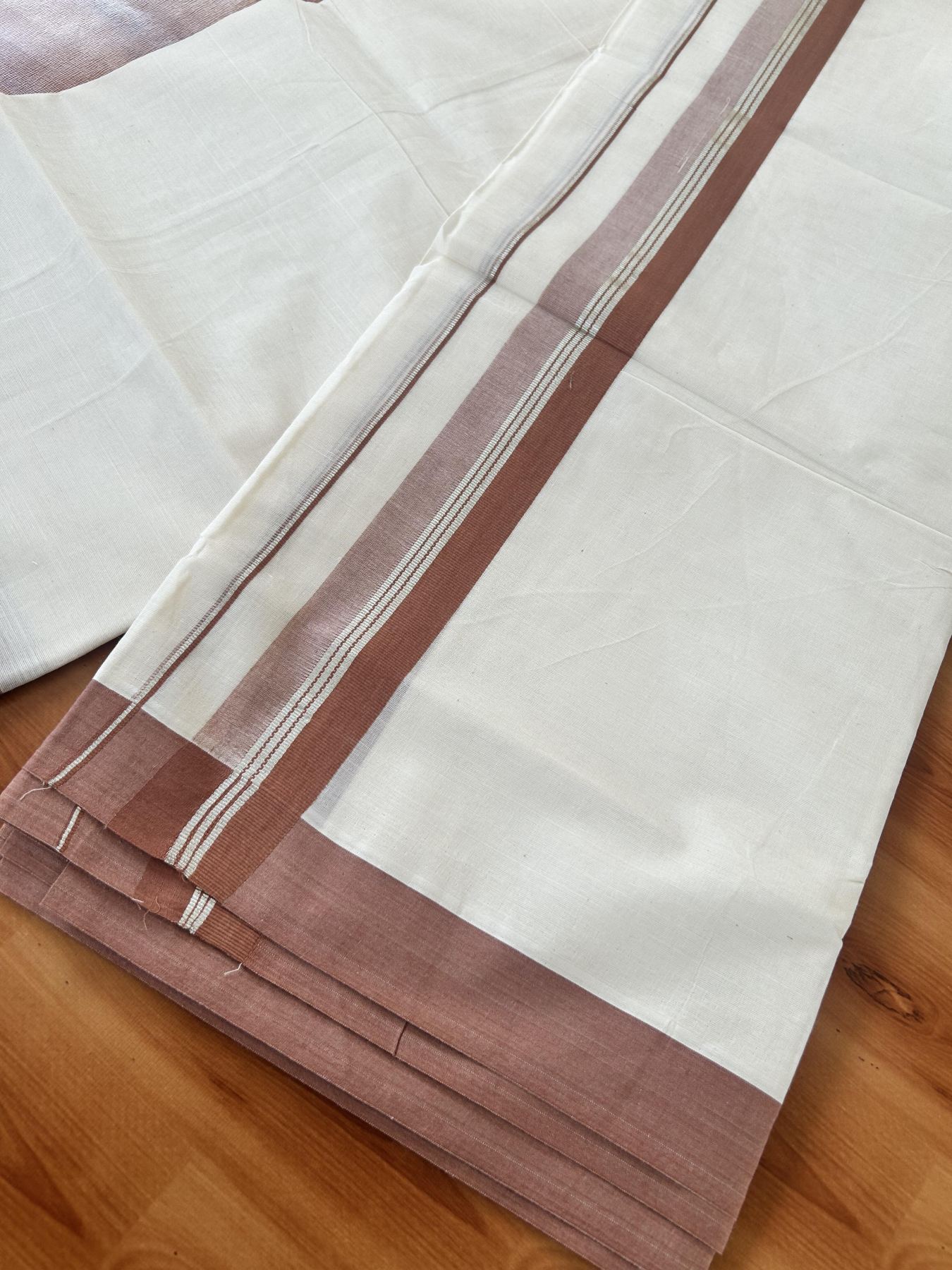 Double Off White (Unbleached) Mundu/Dhoti - 20% Discount! Kaitharikada 100% Pure Cotton - 100x80 - 1.75 inch Silver Kasav & Chestnut Brown striped shaded Kara 4 mtr (8.5 muzham) - 26 KK5460 PMC