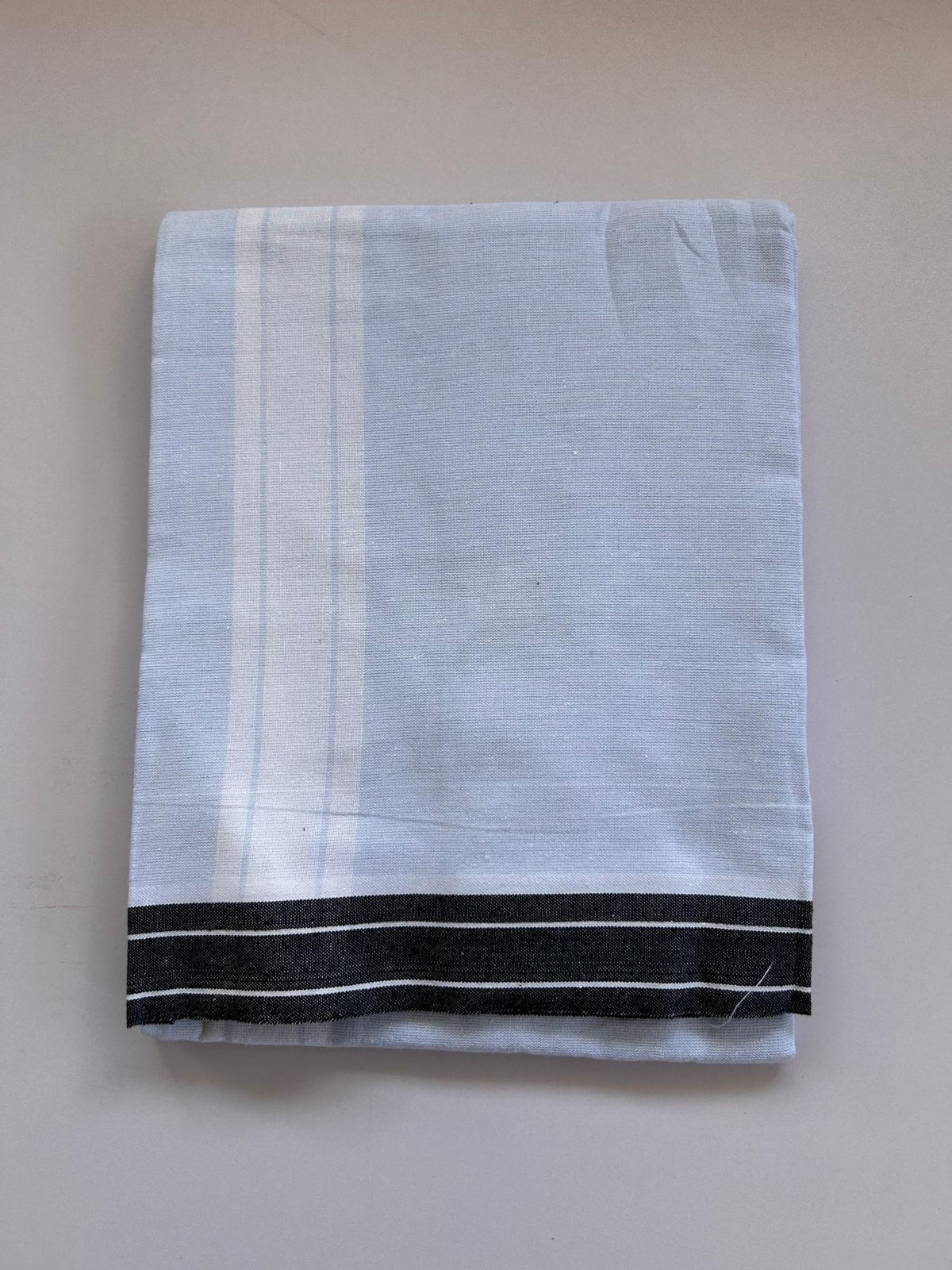 Kaitharikada - Single Kaily / Lungi - Mixed Cotton - (2/40s) twisted - 2 inch White Shaded Striped kara Black Border with Blue Body (2 meter / 4 muzham) - 40 KK8088 SAT