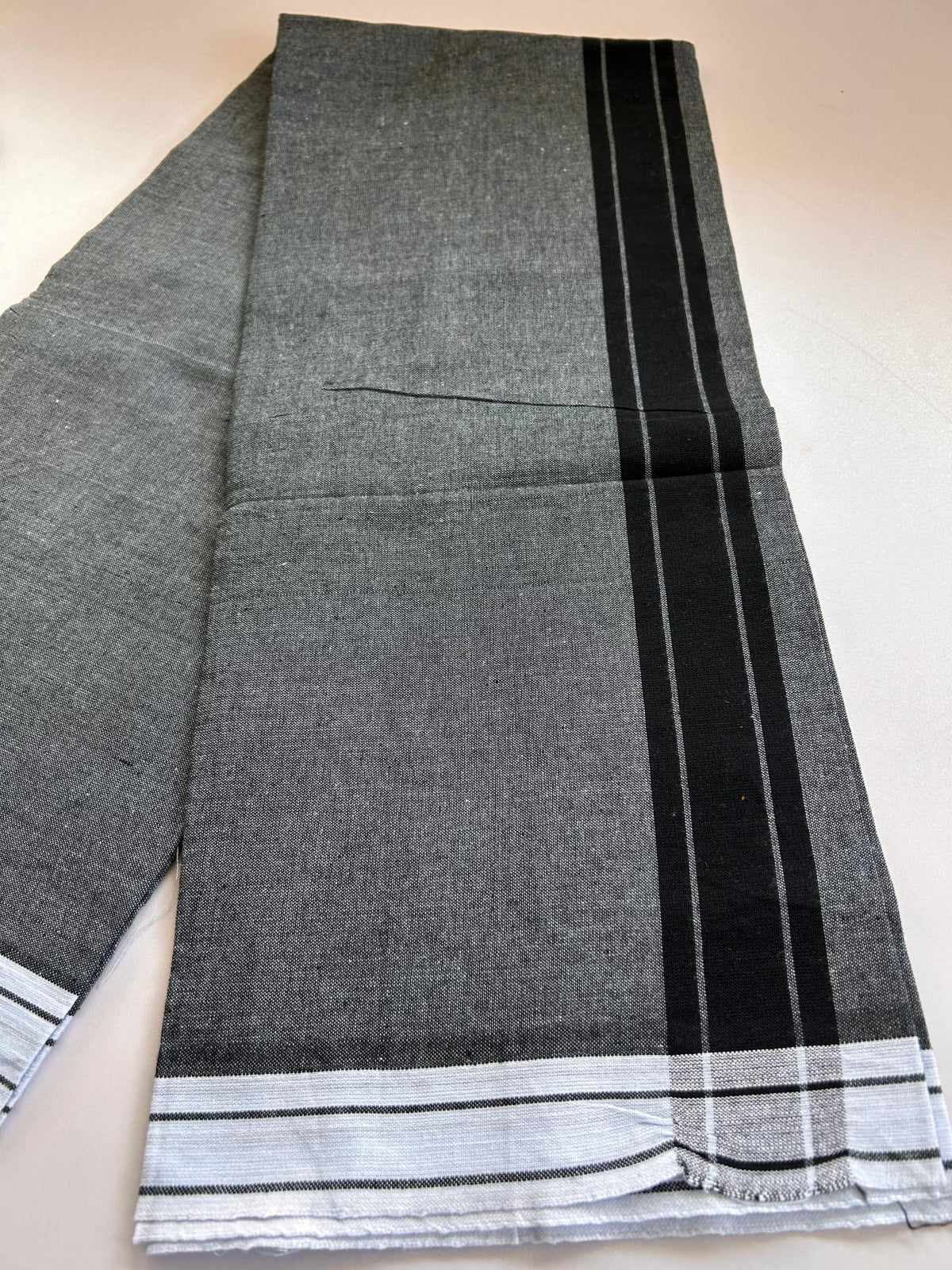 Kaitharikada - Single Kaily / Lungi - Mixed Cotton - (2/40s) twisted - 2 inch Black Striped kara Pastel Blue Border with Ash Blue Body (2 meter / 4 muzham) - 41 KK8088 SAT