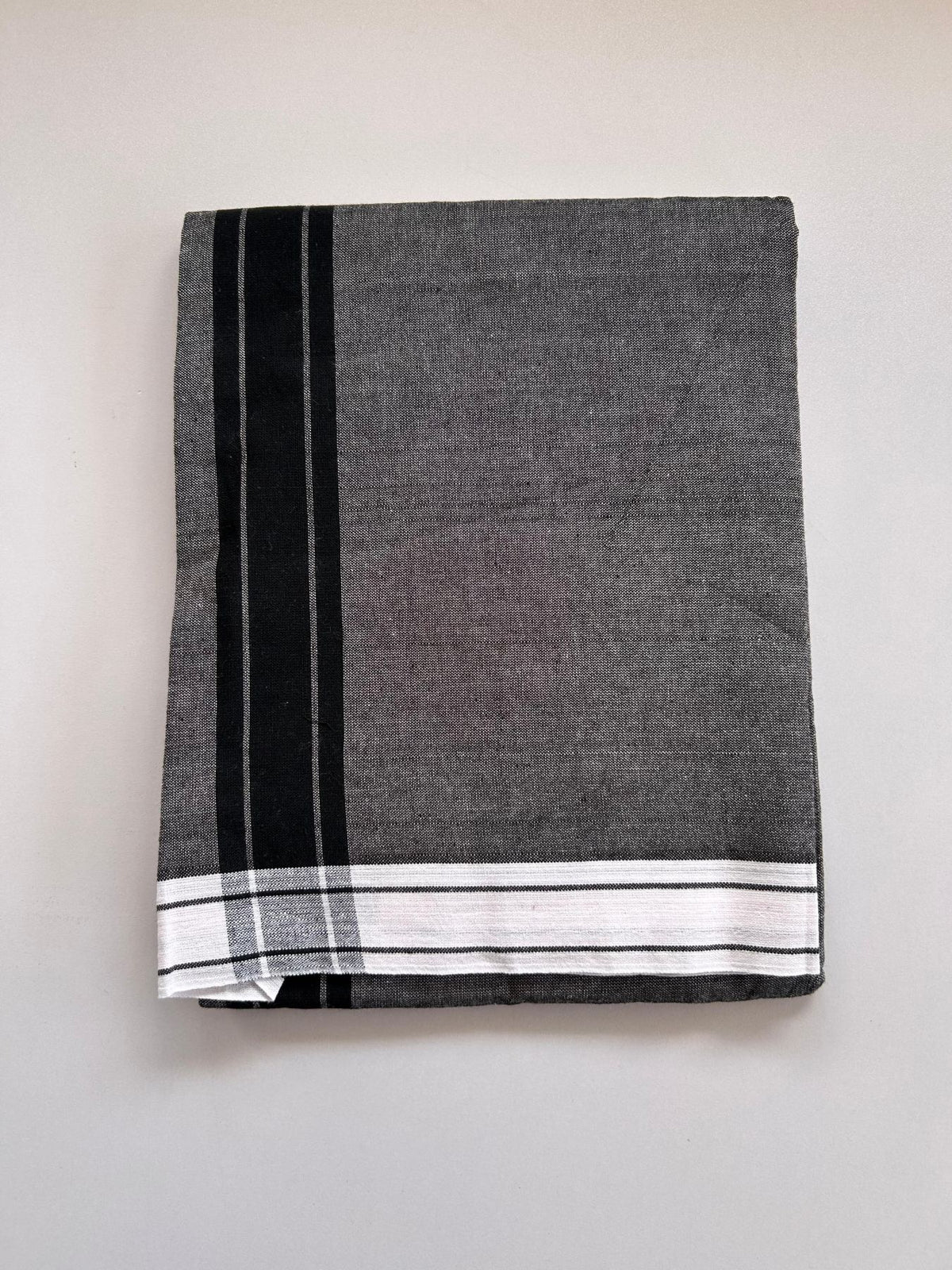 Kaitharikada - Single Kaily / Lungi - Mixed Cotton - (2/40s) twisted - 2 inch Black Striped kara White Border with Ash Grey Body (2 meter / 4 muzham) - 43 KK8088 SAT
