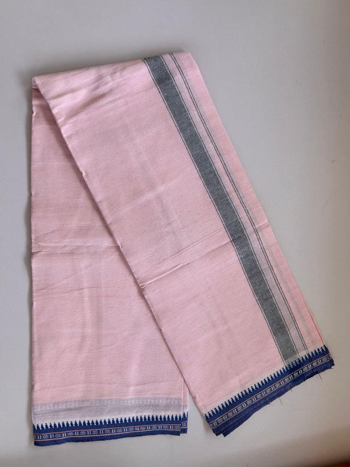 Kaitharikada - Single Kaily / Lungi - Mixed Cotton - (2/40s) twisted - 1.25 inch Black Striped kara Blue Kuppadam Border with Pink & White Body (2 meter / 4 muzham) - 45 KK8088 SAT