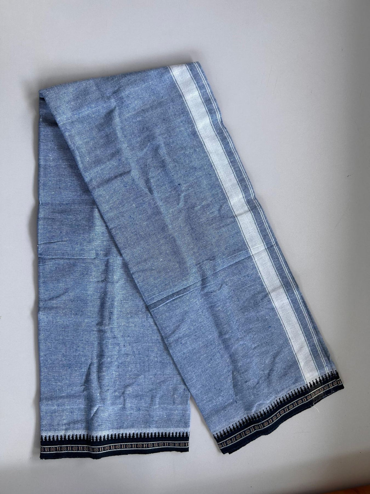 Kaitharikada - Single Kaily / Lungi - Mixed Cotton - (2/40s) twisted - 1.25 inch White Striped kara Dark Blue Kuppadam Border with Blue & White Body (2 meter / 4 muzham) - 46 KK8088 SAT