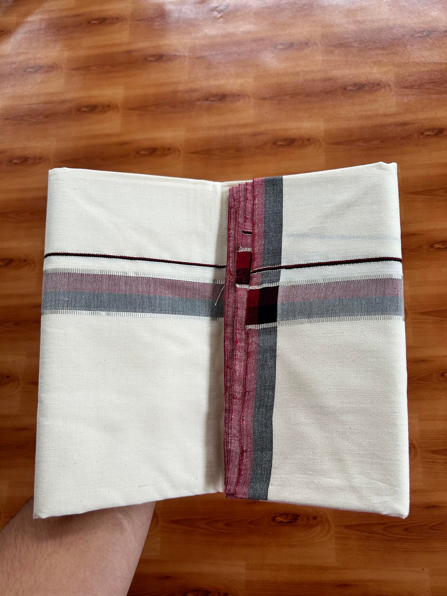 Dmk Veshti - 25%Discount !! Signature Kaitharikada Exclusive Single Dhoti - 100% Cotton - Kerala Handloom Single Mundu/Dhoti - Off White - (Unbleached) 1.25 inch Silver Kasav Black & Maroon Shaded kara (2 meter / 4 muzham)- 1 KK5410 KAI