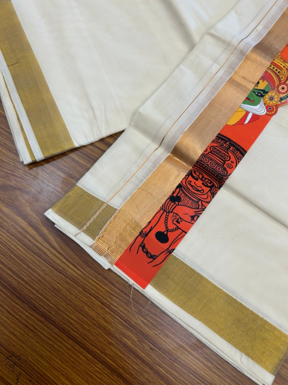 20% Discount! KaithariKada Balaramapuram Off White Double - (Unbleached) Mundu/Dhoti - Mixed Cotton (80x72) - Kathakali Hand Printed Gold Kasav Orange , Red & Yellor Pattern 2.75 inch Kara - 12 KK5271 PMC