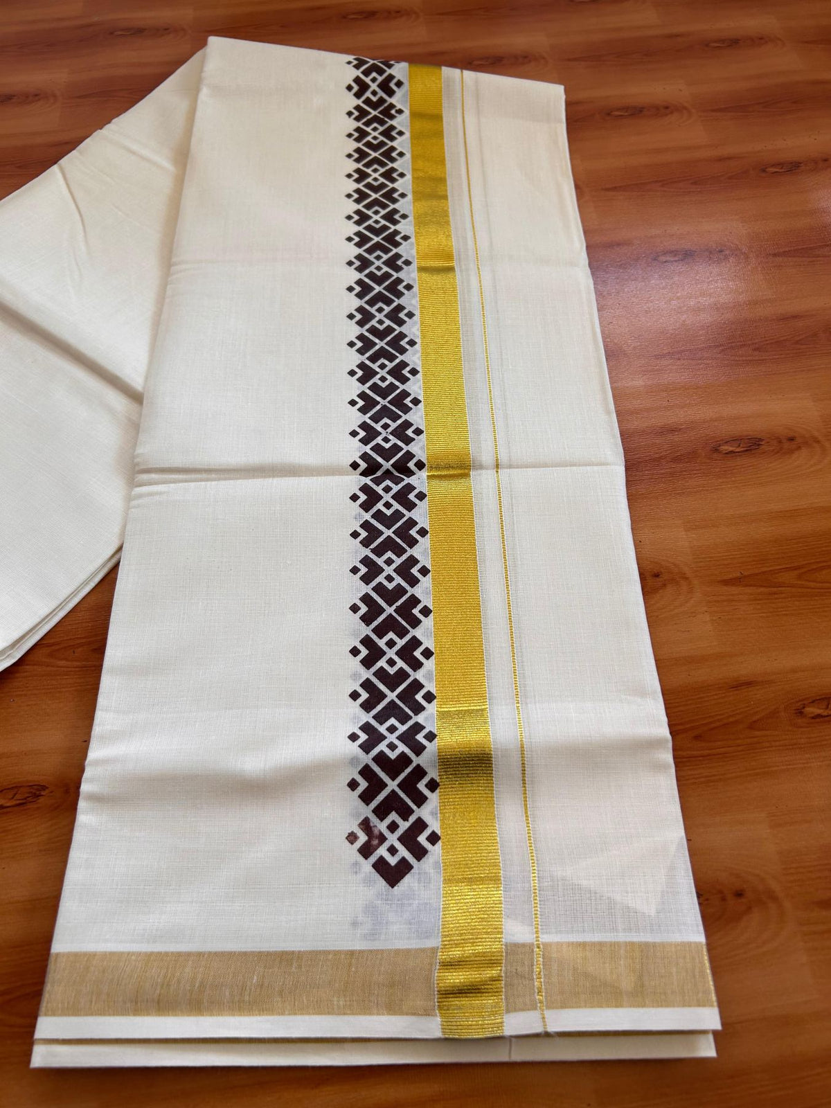 Double Off White (Unbleached) Mund/Dhoti - 20% Discount! KaithariKada Mixed Cotton - 60s - 2.5 inch Brown Gold Kasav Krishna Printed Design Kara 4 mtr (8.5 Muzham) - 51 KK5520 PMC