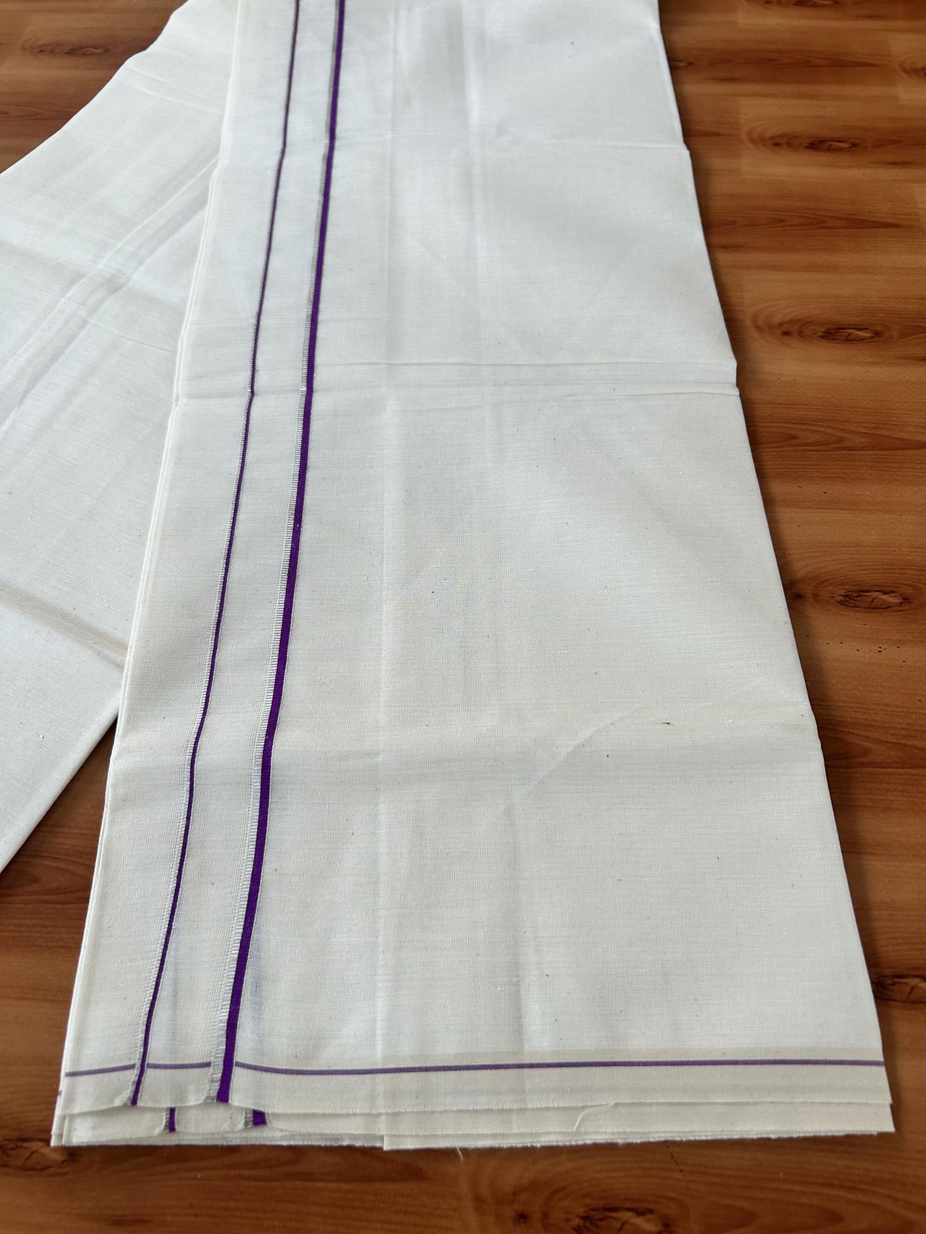 Single Off White (Unbleached) Mundu/Dhoti - KaithariKada 100% Cotton - 70X30 - 0.5 cm Silver Kasav Violet Kara (2 meter / 4 muzham) - 14 KK5461 PMC