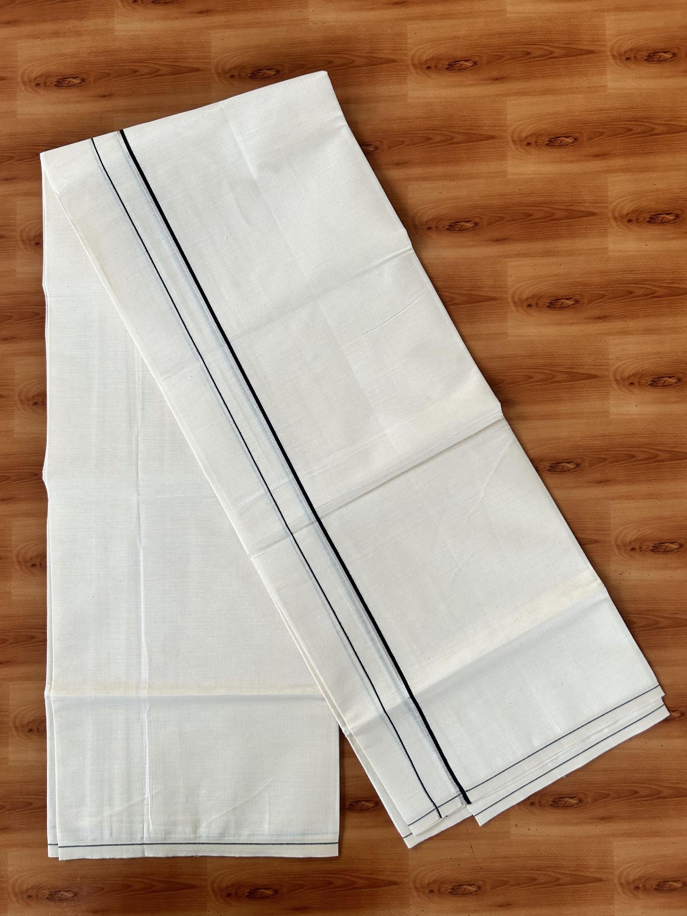 Single Off White (Unbleached) Mundu/Dhoti - KaithariKada 100% Cotton - 70X30 - 0.5 cm Silver Kasav Black Kara (2 meter / 4 muzham) - 15 KK5461 PMC