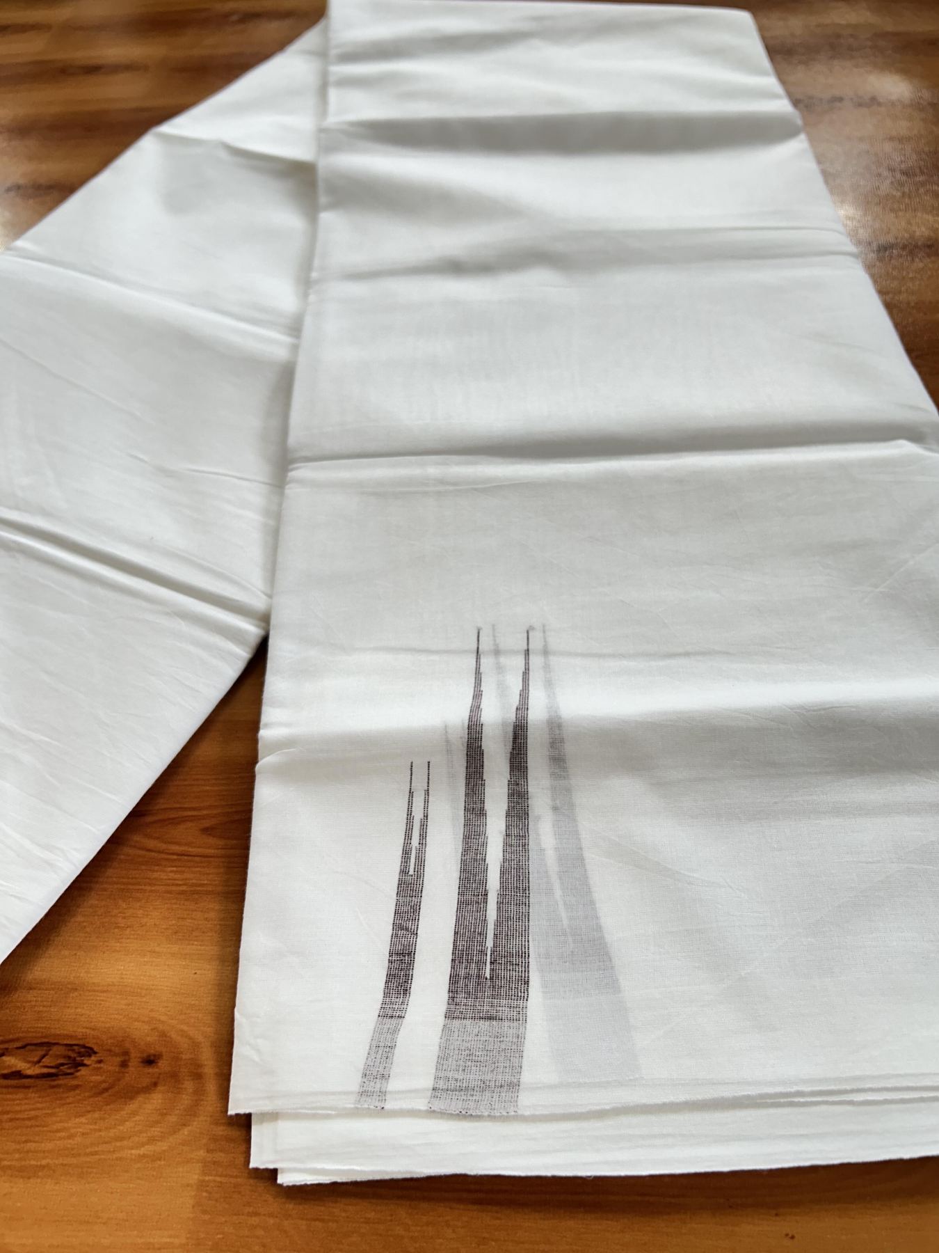 Double Pure White Mundu/Dhoti - 20% Discount !! KaithariKada Balaramapuram 100% Cotton - 100x80 - 3.5 cm Wine Purple Stripes Double Chutty Kara 3.80 mtr (8 muzham) - 3 KK5411 CKS
