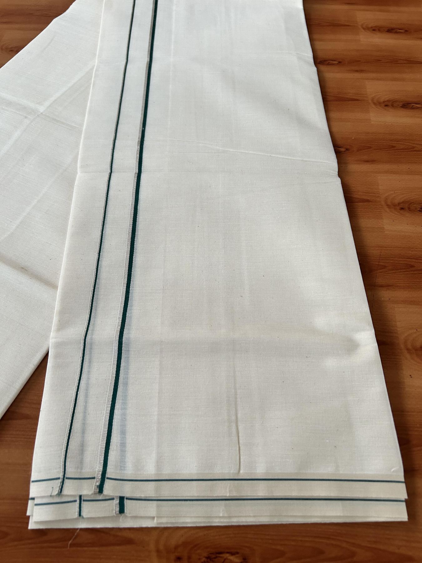 Single Off White (Unbleached) Mundu/Dhoti - KaithariKada 100% Cotton - 70X30 - 0.5 cm Silver Kasav Dark Green Kara (2 meter / 4 muzham) - 17 KK5461 PMC