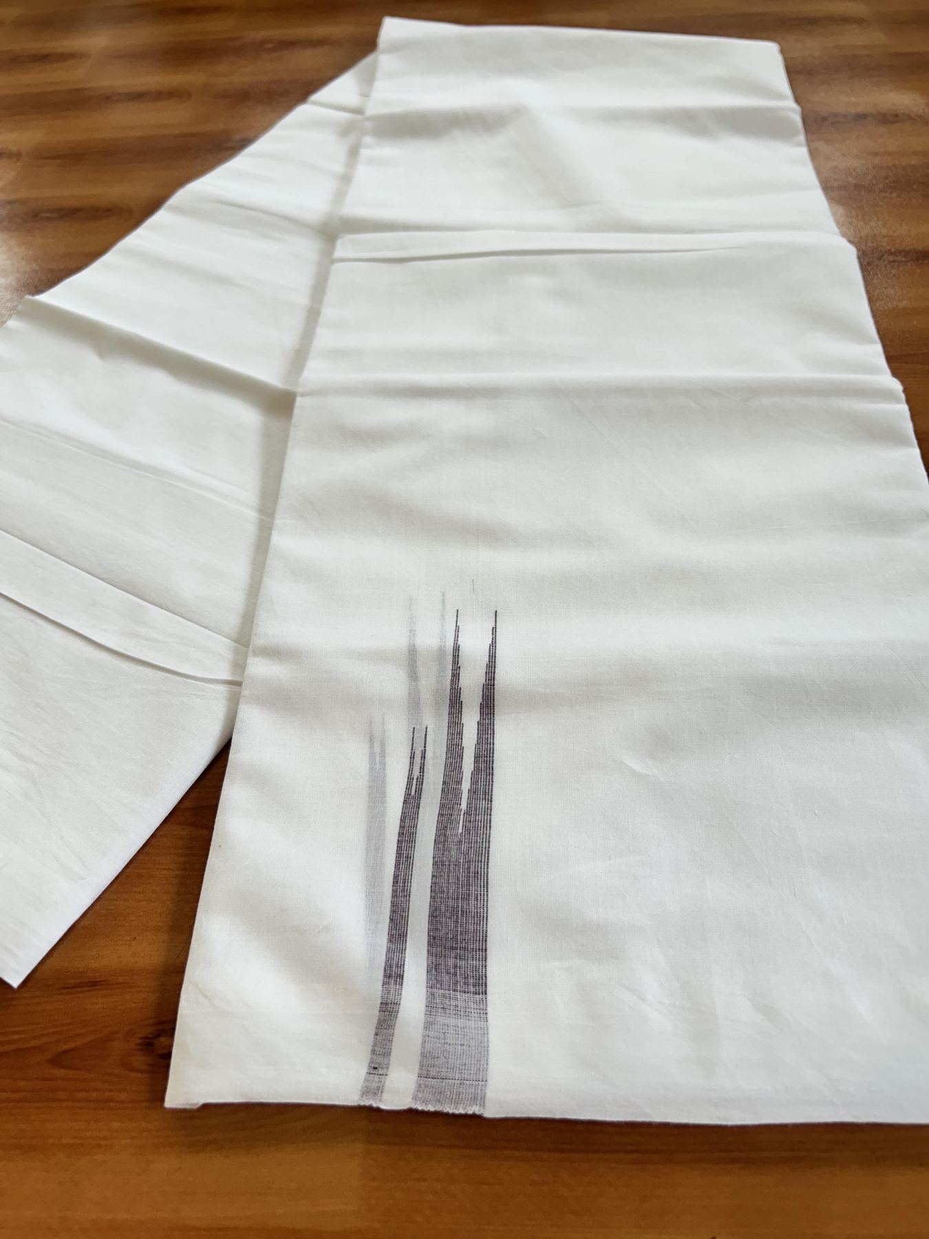 Double Pure White Mundu/Dhoti - 20% Discount !! KaithariKada Balaramapuram 100% Cotton - 100x80 - 3 cm Wine Purple Stripes Double Chutty Kara 3.80 mtr (8 muzham) - 4 KK5411 CKS