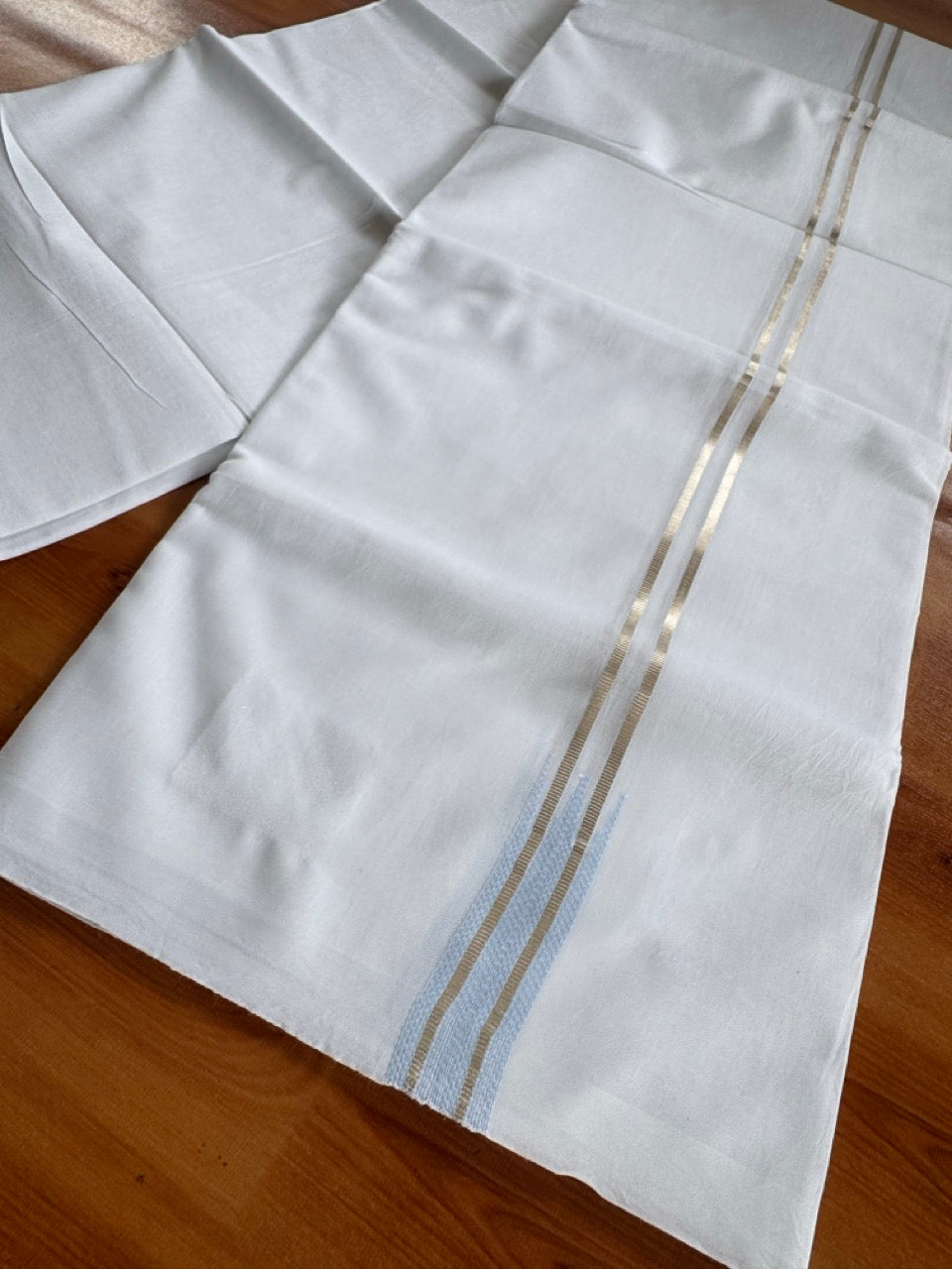 Pure white Double Mundu/Dhoti - 20% Discount! KaithariKada 100% Cotton - 100X80 - 0.75 inch Silver Kasav Sky Blue Double Chutty Kara - 3.90 mtr (8.5 muzham) - 3 KK5480 CKS