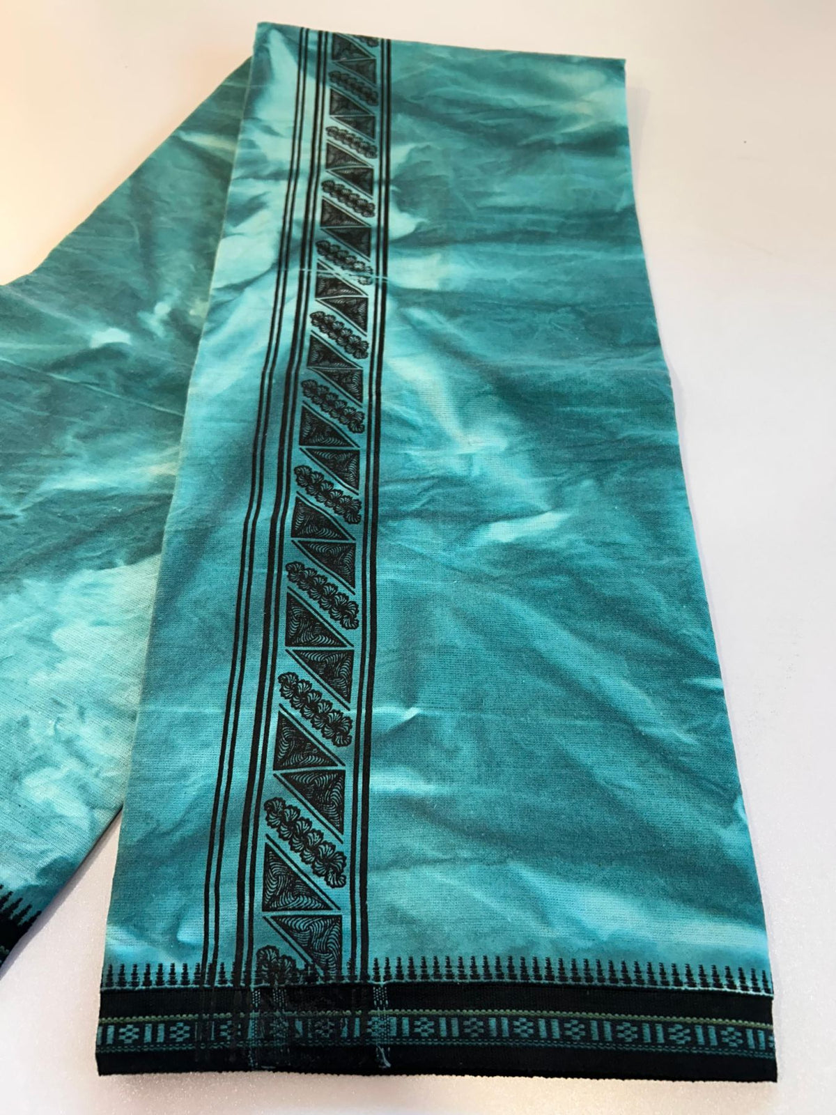 Single Kaily / Lungi - Kaitharikada - Mixed Cotton - 40s twisted - 2 inch Black Printed Design Kara With Sea Green & White Shaded Colour Body (2 meter / 4 muzham) -  48 KK8088 SAT