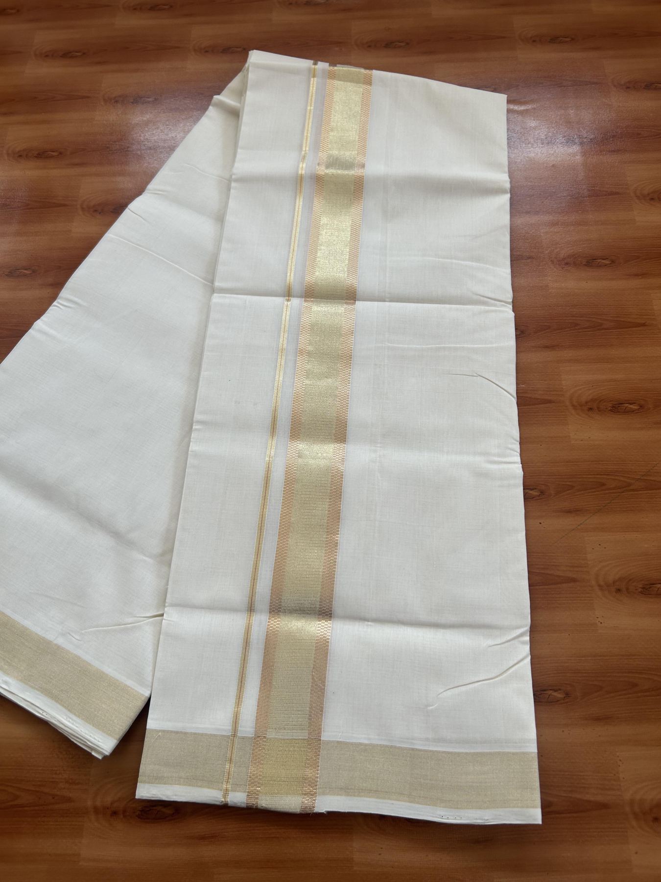 25% Discount ! Kaitharikada Handloom Unakkupaav - Kerala Handloom - 100% Pure Cotton Off White - (Unbleached) Double Mund/Dhoti - 100x80 - 1.75 inch Light Gold & Copper Kasav Jacquard Design Kara 4 mtr (8.5 Muzham) - 35 KK5384 ABH