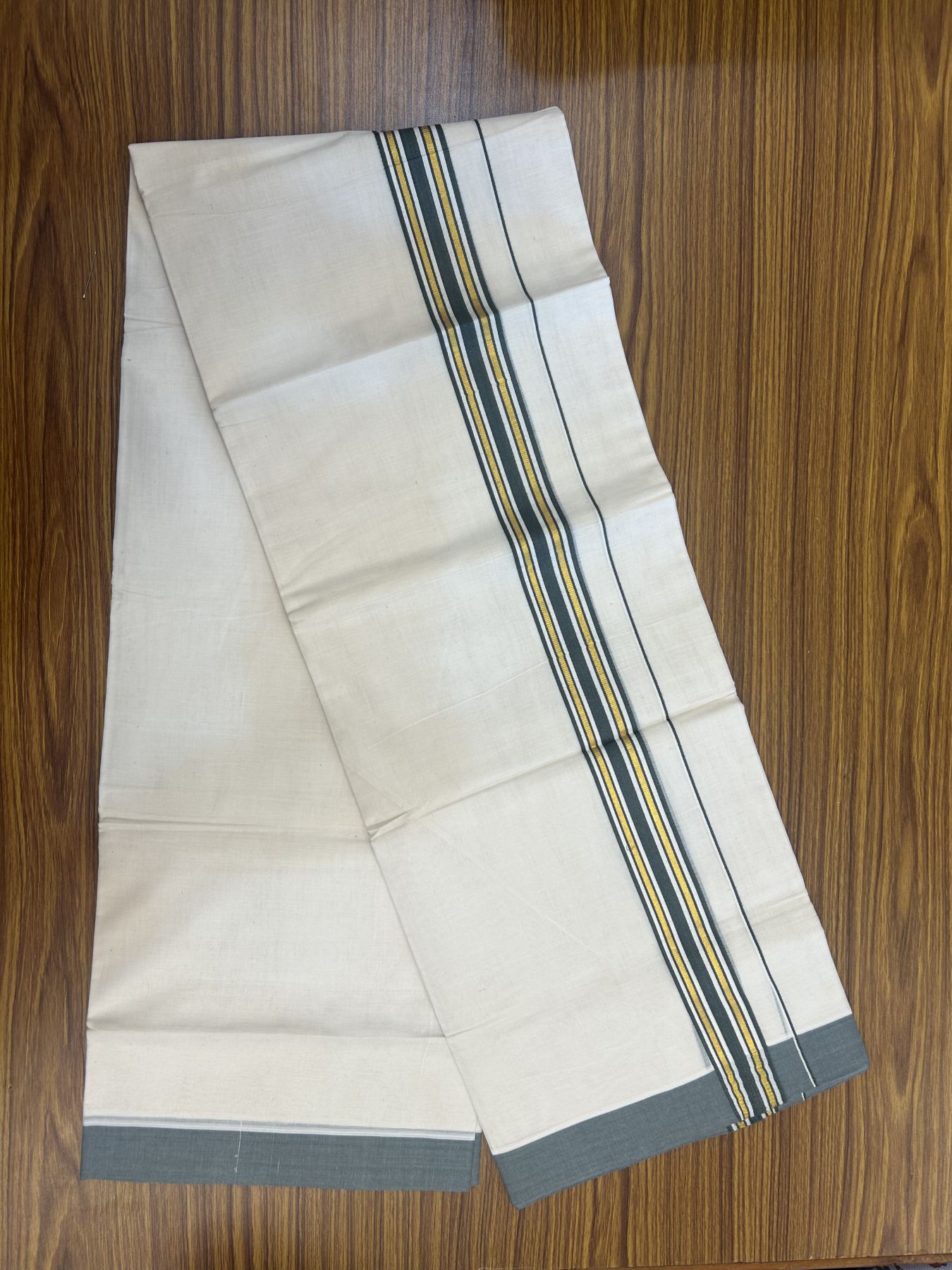 20% Discount! Kaitharikada Balaramapuram Double Off White Mundu/Dhoti - 80s - 1.5 InchvGold Kasav & Light Olive Green Shaded Stripes Kara 4 mtr (8.5 muzham) - 31 KK5311 VAS