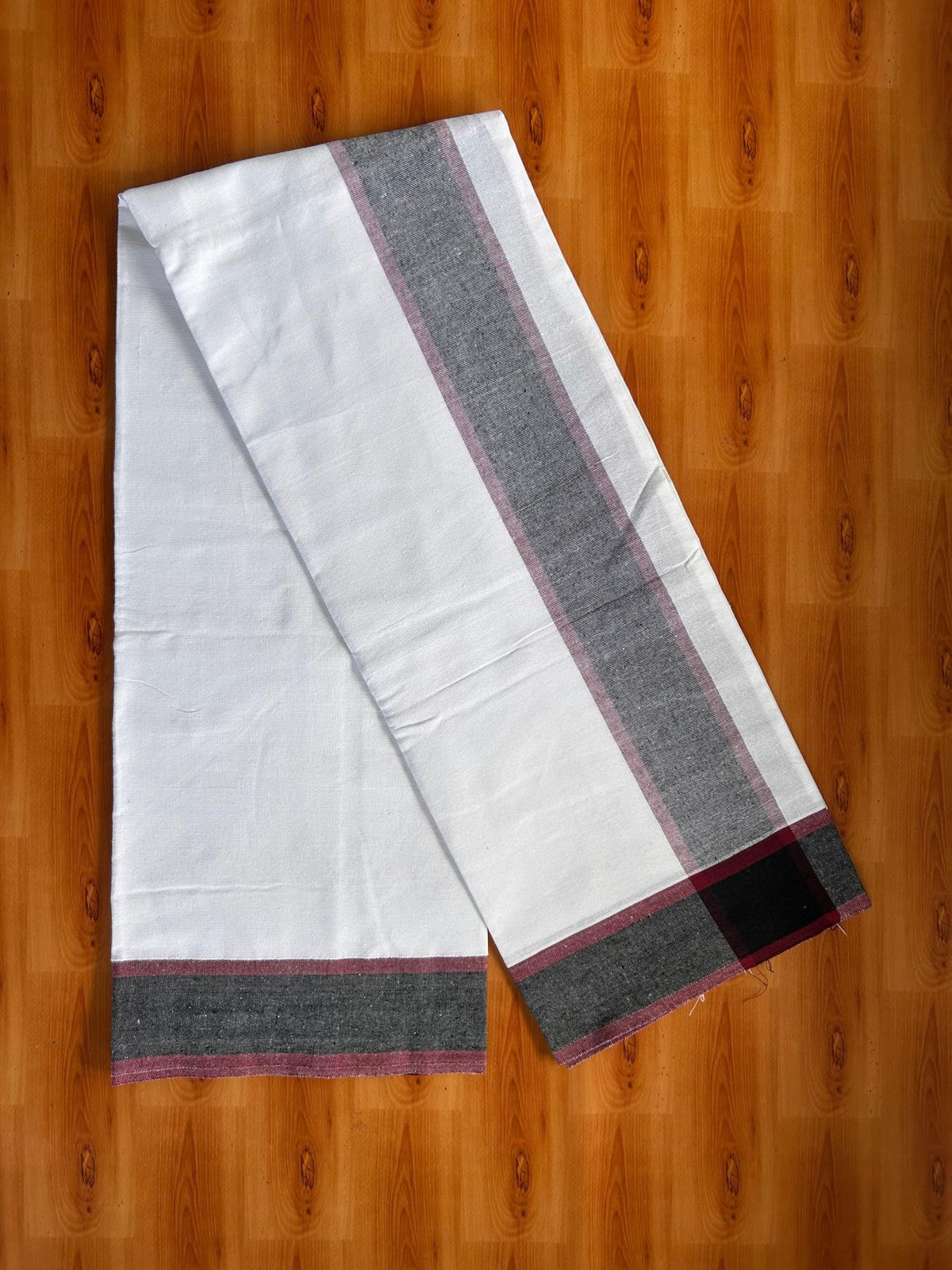 Kaitharikada Mixed cotton - Soft & Thick material - 2/40s thread - Single Lungi / Kaily & Neriyath set - 3 inch Black & Maroon kara With White Colour Body (2 meter / 4 muzham) - 2 KK8092 SAT