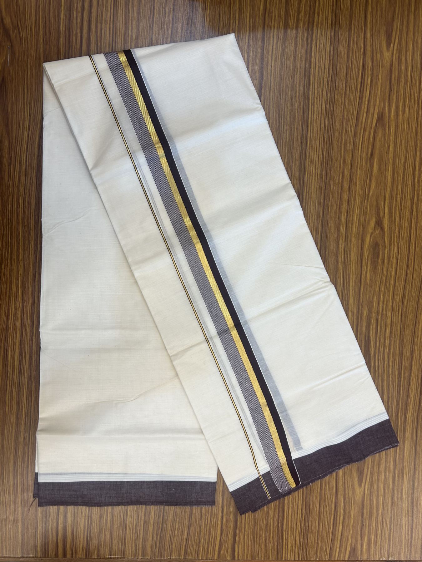 20% Discount! Kaitharikada Balaramapuram Double Off White Mundu/Dhoti - 80s - 1.25 Inch Gold Kasav & Brown Stripes Kara 4 mtr (8.5 muzham) - 3 KK5311 VAS
