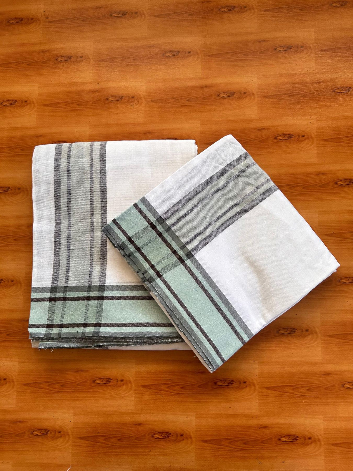 Kaitharikada Mixed cotton - Soft & Thick material - 2/40s thread - Single Lungi / Kaily & Neriyath set - 3.5 inch Light Cyan & Brown striped kara With White Colour Body (2 meter / 4 muzham) - 7 KK8092 SAT