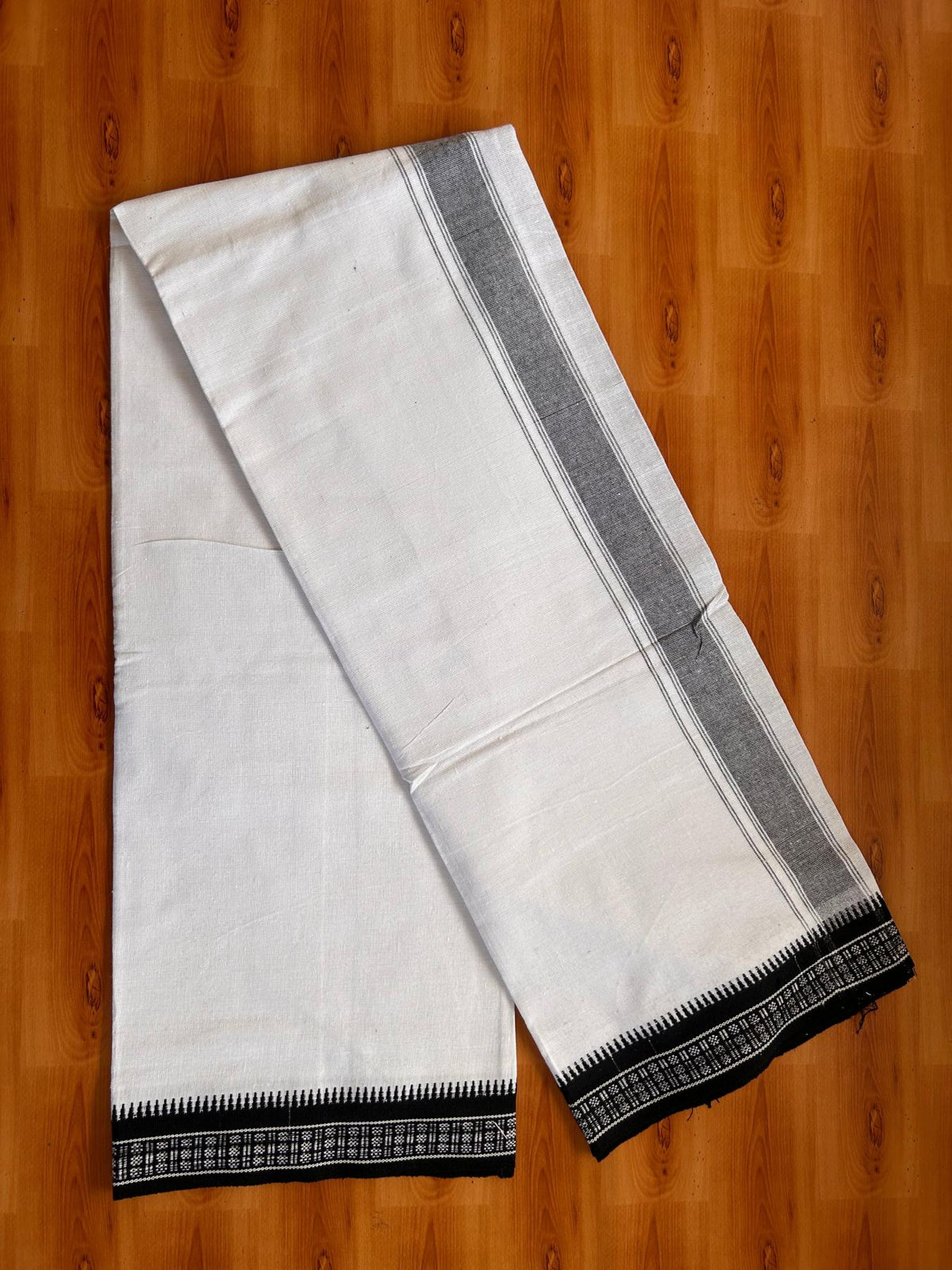 Kaitharikada Mixed cotton - Soft & Thick material - 2/40s thread - Single Lungi / Kaily & Neriyath set - 1.75 inch Black striped kara With White Colour Body (2 meter / 4 muzham) - 8 KK8092 SAT