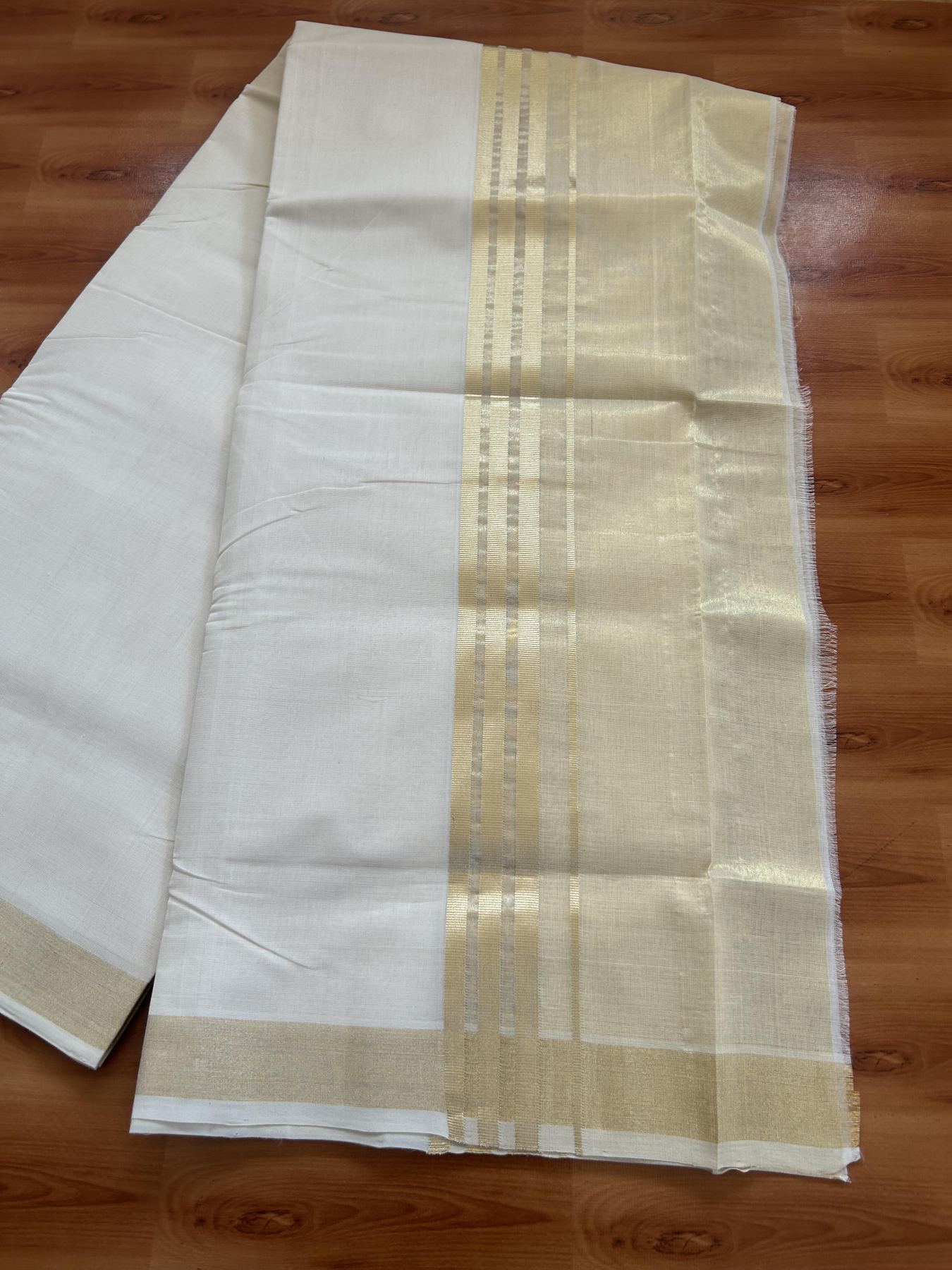 25% Discount ! KaithariKada Handloom Unakkupaav Kerala Handloom - 100% Pure Cotton Off White (Unbleached) Double Mundu/Dhoti - 100x80 - 7 Inch Gold Kasav Half Tissue Kara 4 mtr (8.5 muzham) - 21 KK5384 ABH