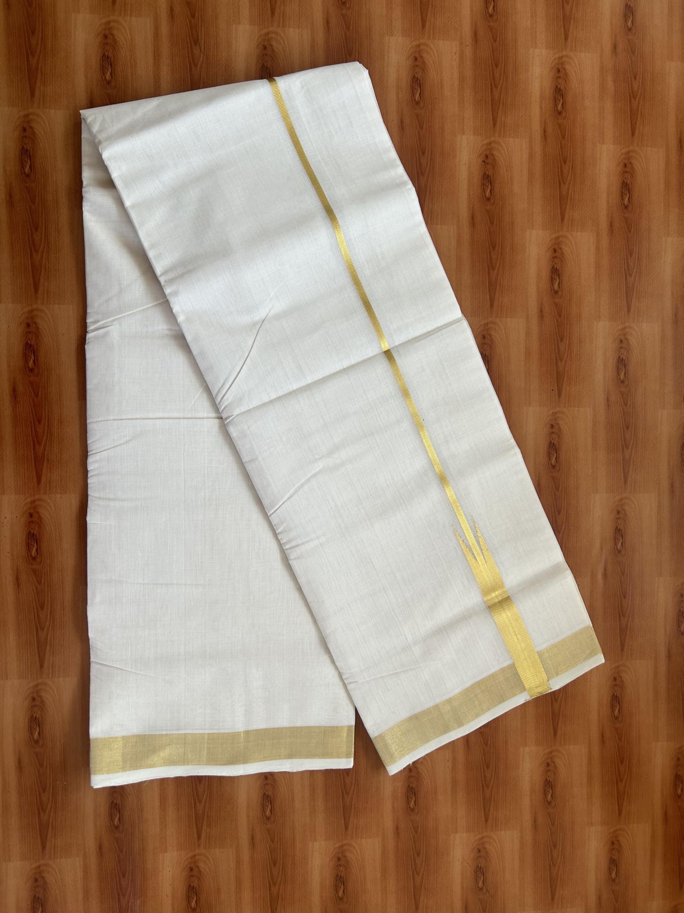 25% Discount ! KaithariKada Handloom Unakkupaav Kerala Handloom - 100% Pure Cotton Off White (Unbleached) Double Mundu/Dhoti - 100x80 - 0.25 Inch Puliyilakkara Gold Kasav Chutty Kara 4 mtr (8.5 muzham) - 20 KK5384 ABH