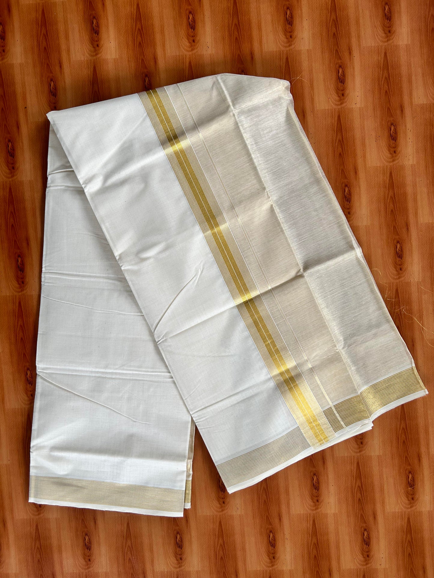 Double Off White Dhoti/Mund- 20% Discount! Kaitharikada Balaramapuram  Cotton - (60s) - 7.25 Inch Gold Kasav Tissue Striped Kara 4 mtr (8.5 muzham) - 4 KK5412 GAN