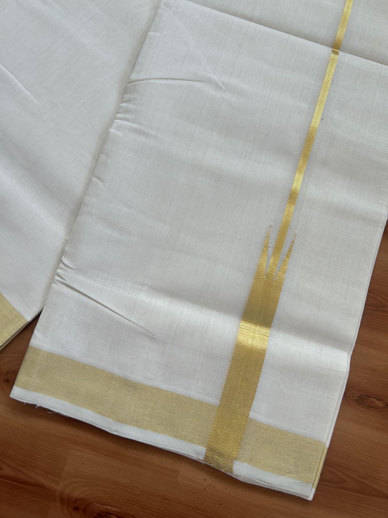 25% Discount ! KaithariKada Handloom Unakkupaav Kerala Handloom - 100% Pure Cotton Off White (Unbleached) Double Mundu/Dhoti - 100x80 - 0.25 Inch Puliyilakkara Gold Kasav Chutty Kara 4 mtr (8.5 muzham) - 20 KK5384 ABH
