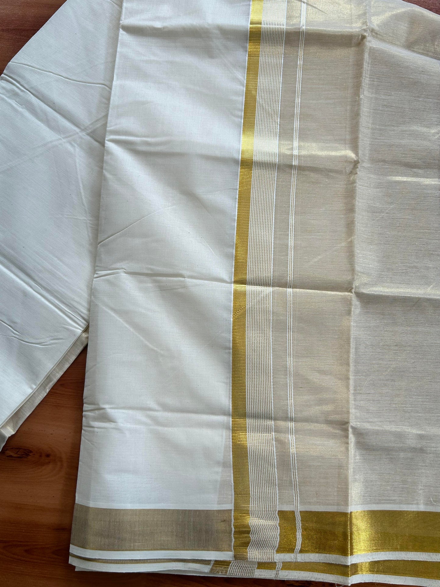 Double Off White Dhoti/Mund- 20% Discount! Kaitharikada Balaramapuram  Cotton - (60s) - 7.25 Inch Gold Kasav Tissue Striped Kara 4 mtr (8.5 muzham) - 8 KK5412 GAN