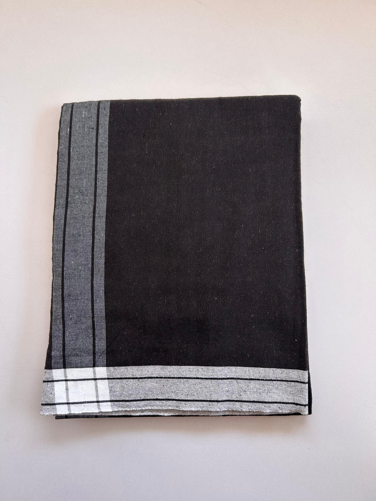 Kaitharikada - Single Kaily / Lungi - Mixed Cotton - (2/40s) twisted - 2 inch White Shaded kara with Dark Brown & Black Shaded colour body (2 meter / 4 muzham) - 34 KK8089 SAT