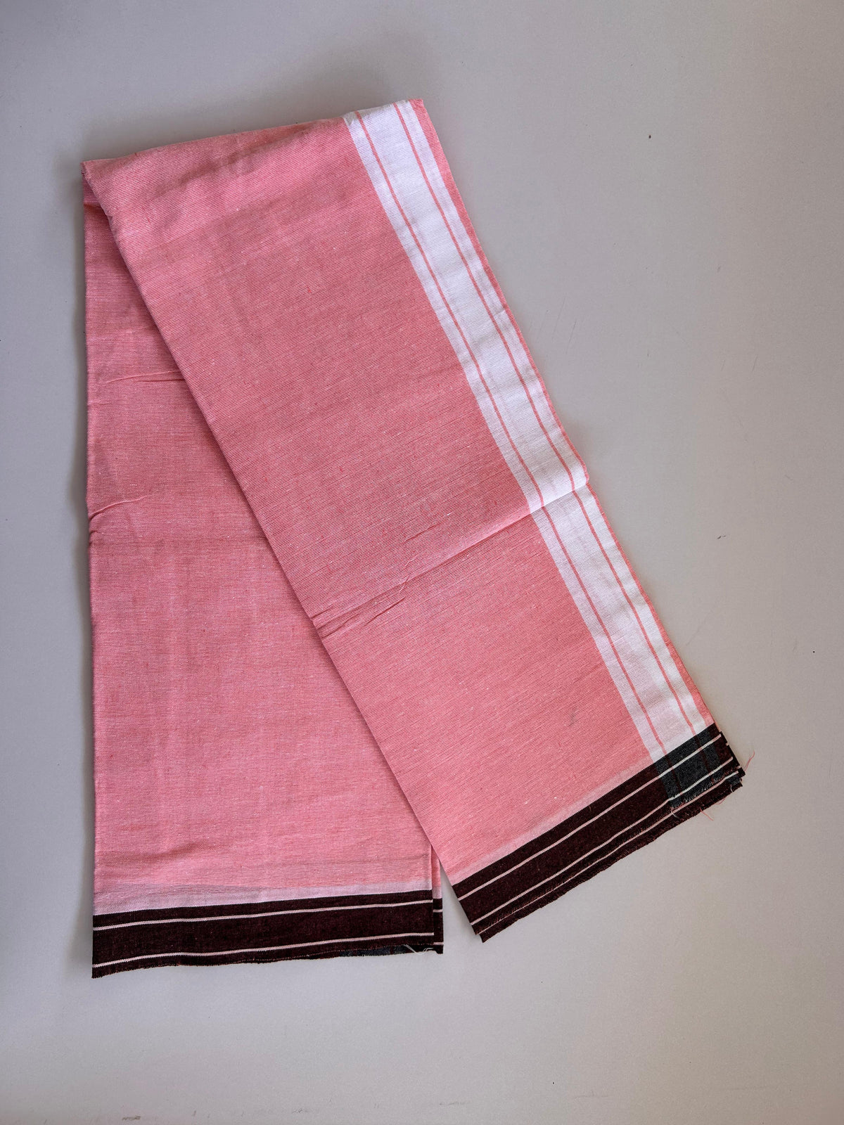 Kaitharikada - Single Kaily / Lungi - Mixed Cotton - (2/40s) twisted - 2 inch White Shaded kara with Peachy Pink & White Shaded colour body (2 meter / 4 muzham) - 40 KK8089 SAT